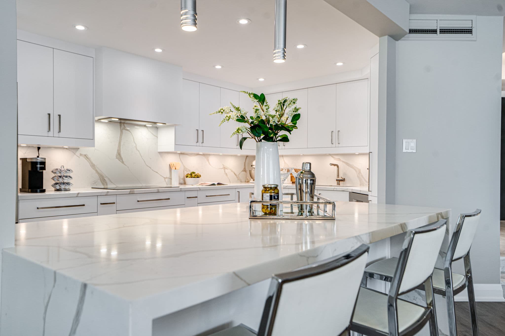 240 Heath St W 901 Toronto, ON M5P 3L5