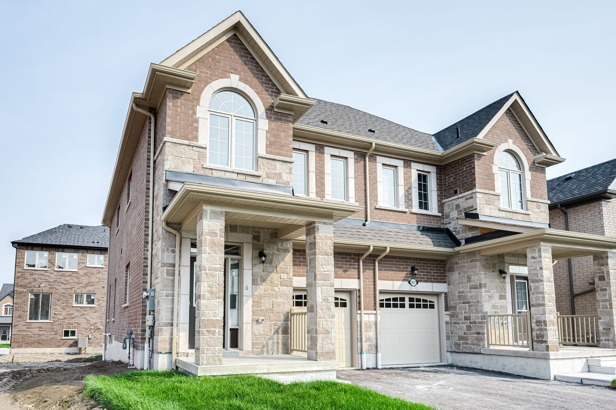 2429 Angora St Pickering, ON L1X 2R2