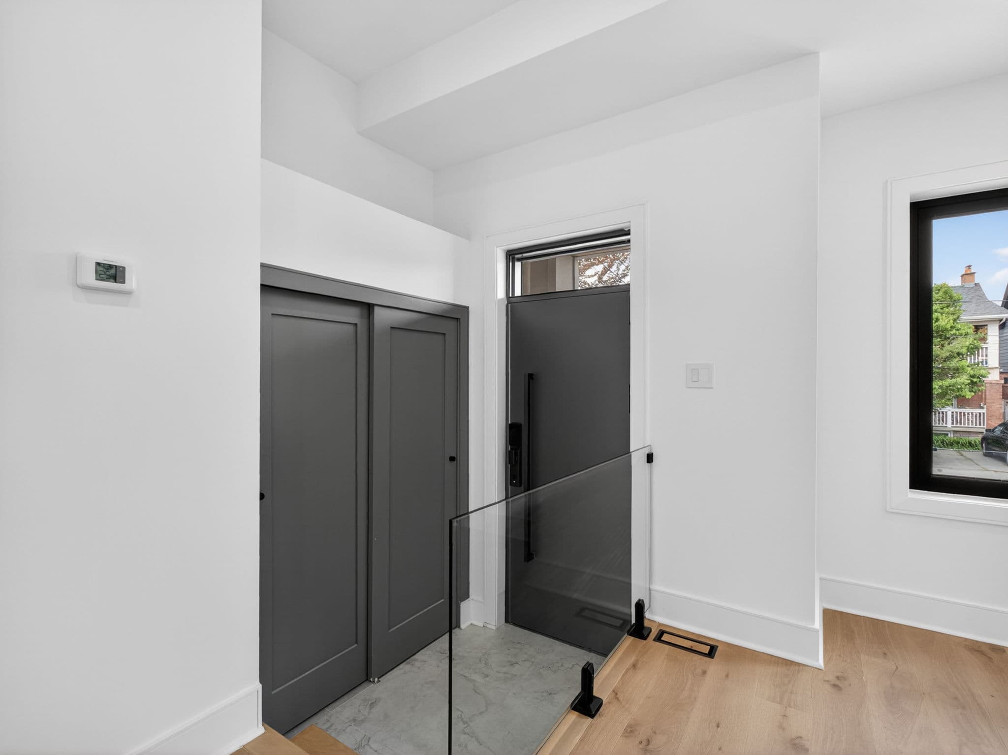 249 Lauder Ave Toronto, ON M6E 3H5