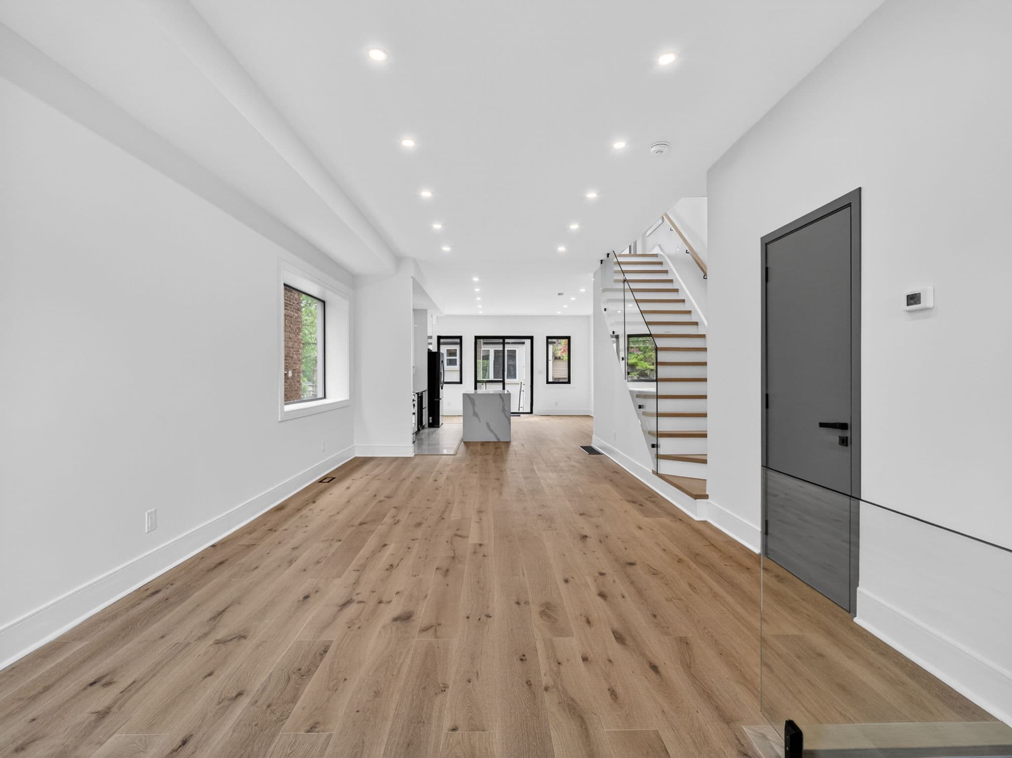 249 Lauder Ave Toronto, ON M6E 3H5