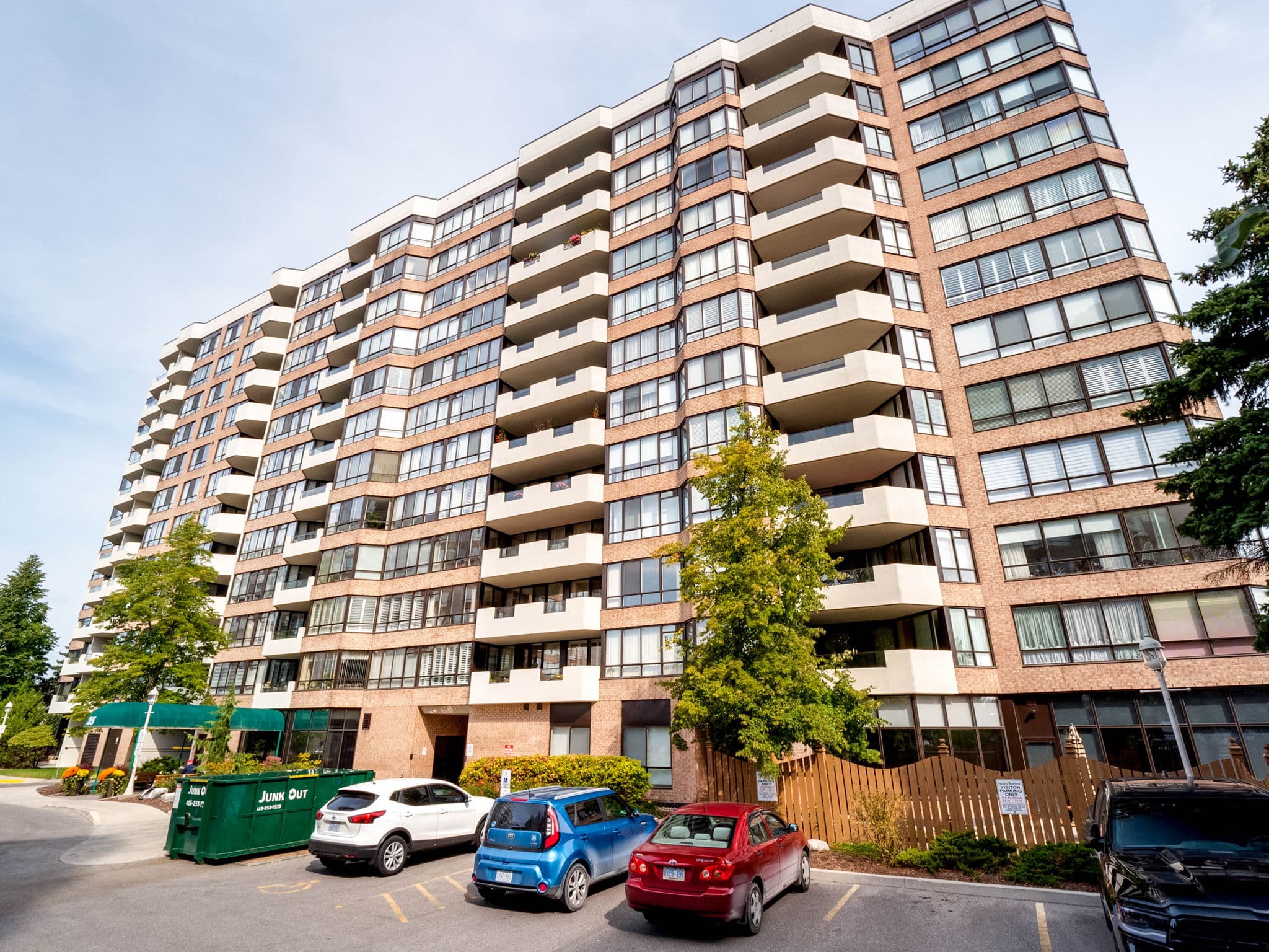 25 Austin Dr Unit 622 Markham, ON L3R 8H4