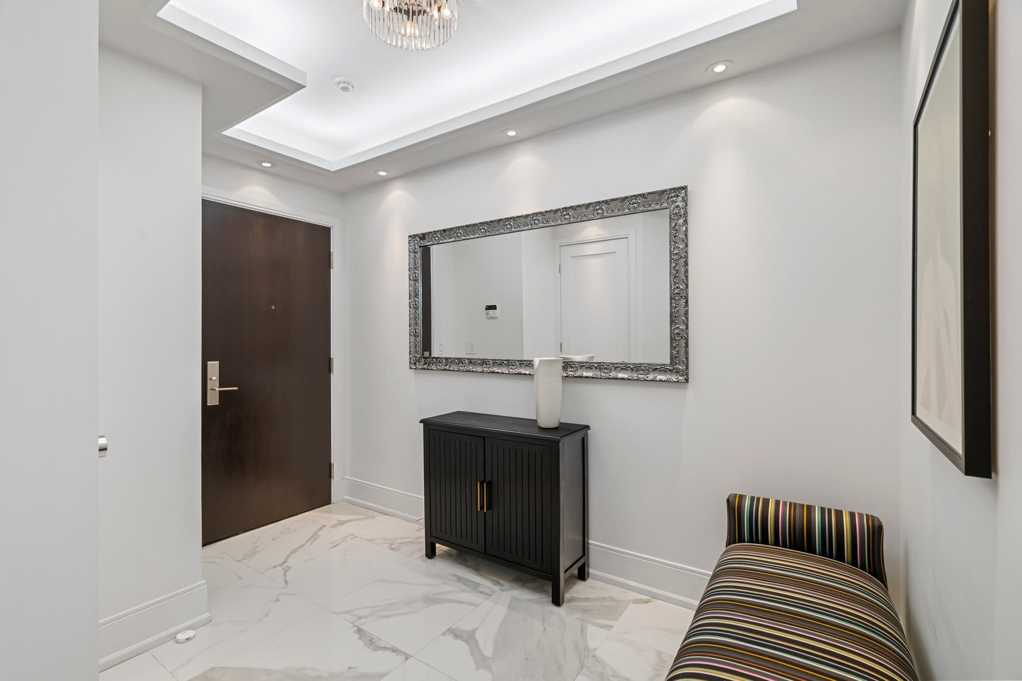 25 Broadway Ave Unit 1007 Toronto, ON M4P 1T7