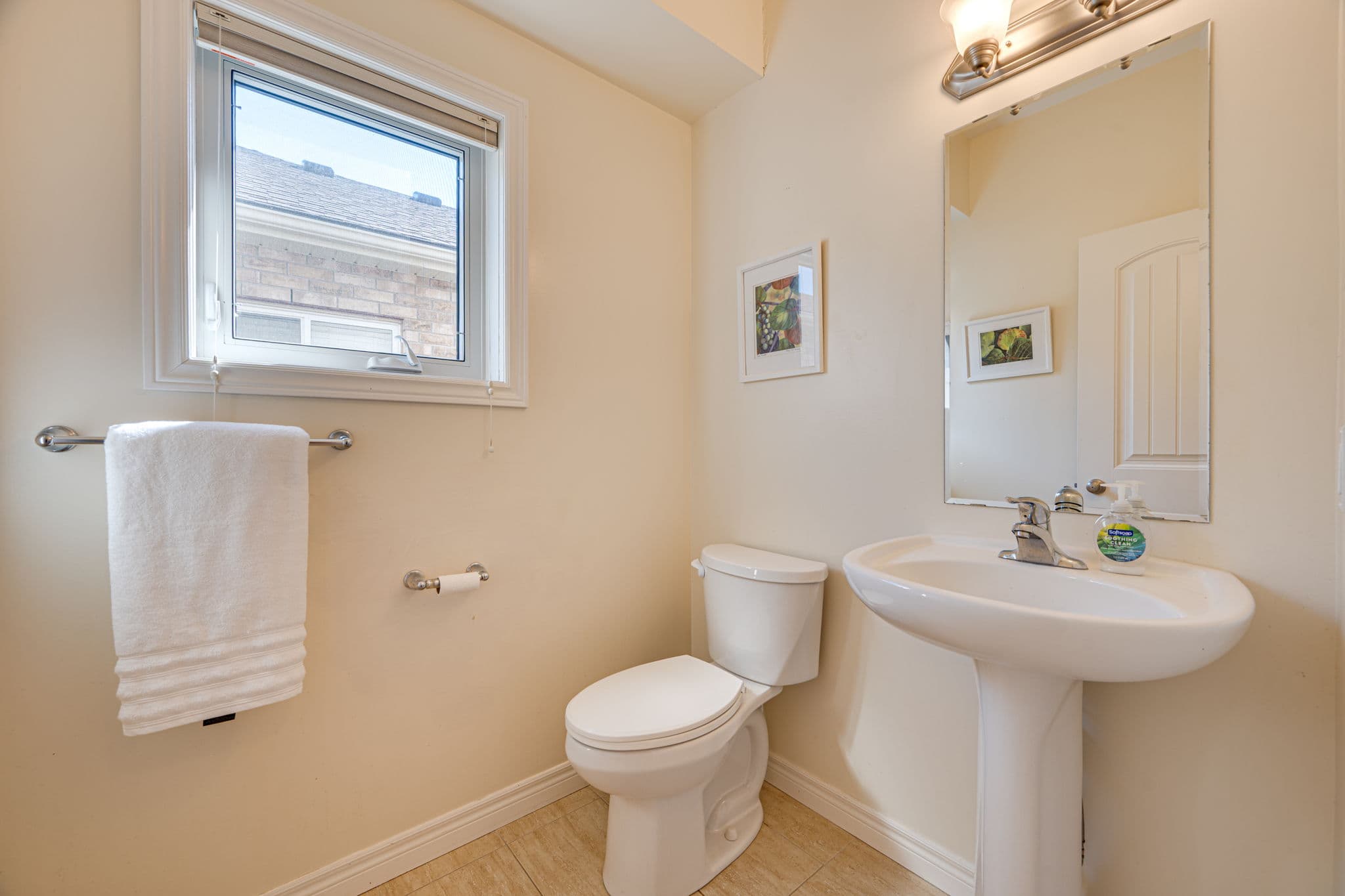 25 Kayla Cres Collingwood, ON L9Y 5K9