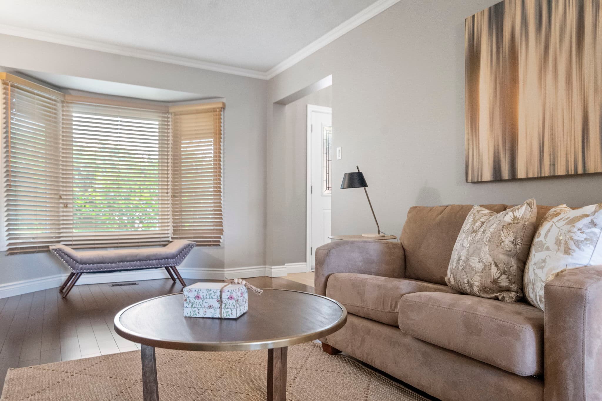 25 Kenyon Ct Whitby, ON L1N 8T3
