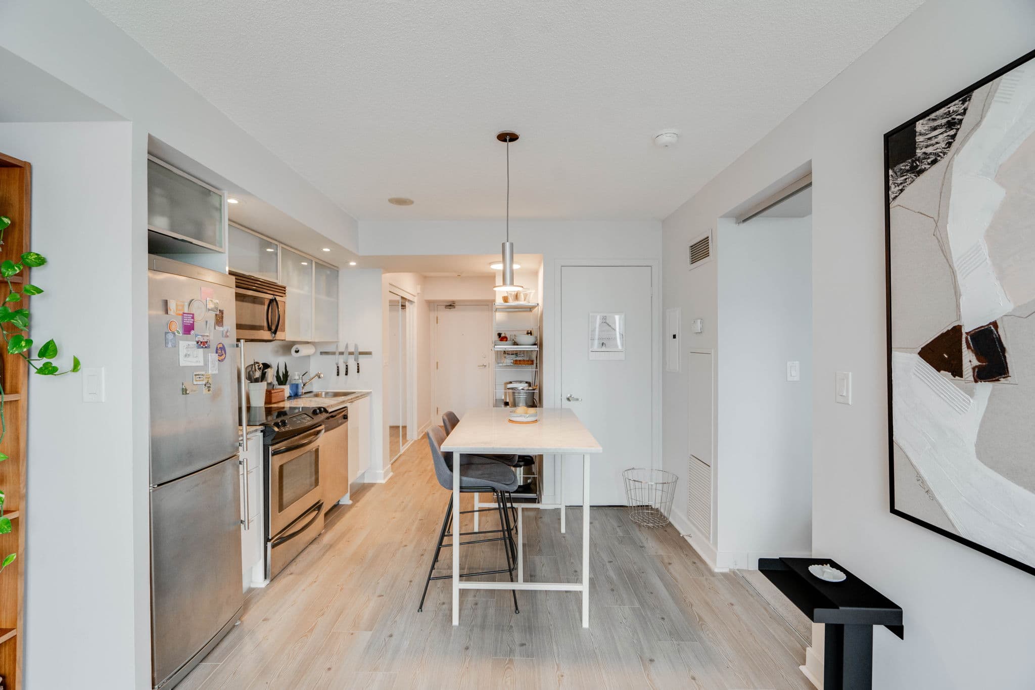25 Telegram Mews 2201 Toronto, ON M5V