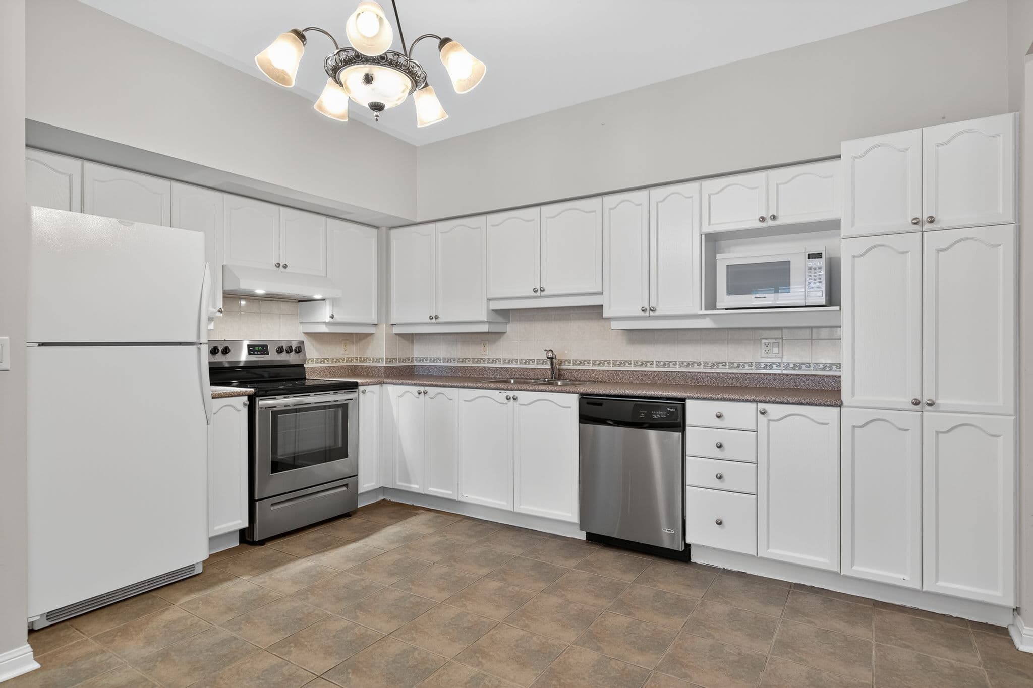 2500 Rutherford Rd Unit 115 Vaughan, ON L4K 5R1