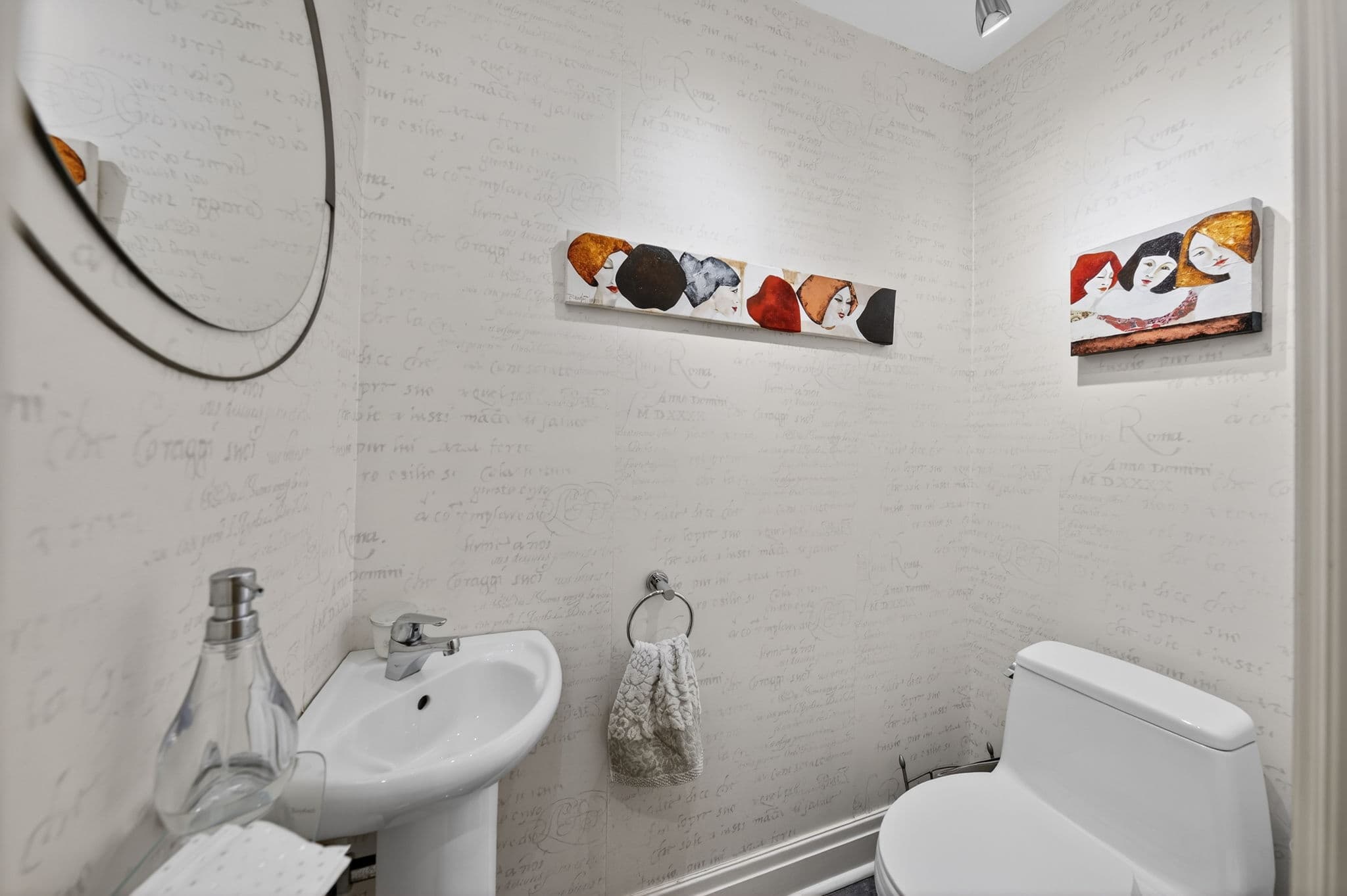 252 Spadina Rd Toronto, ON M5R 2V1