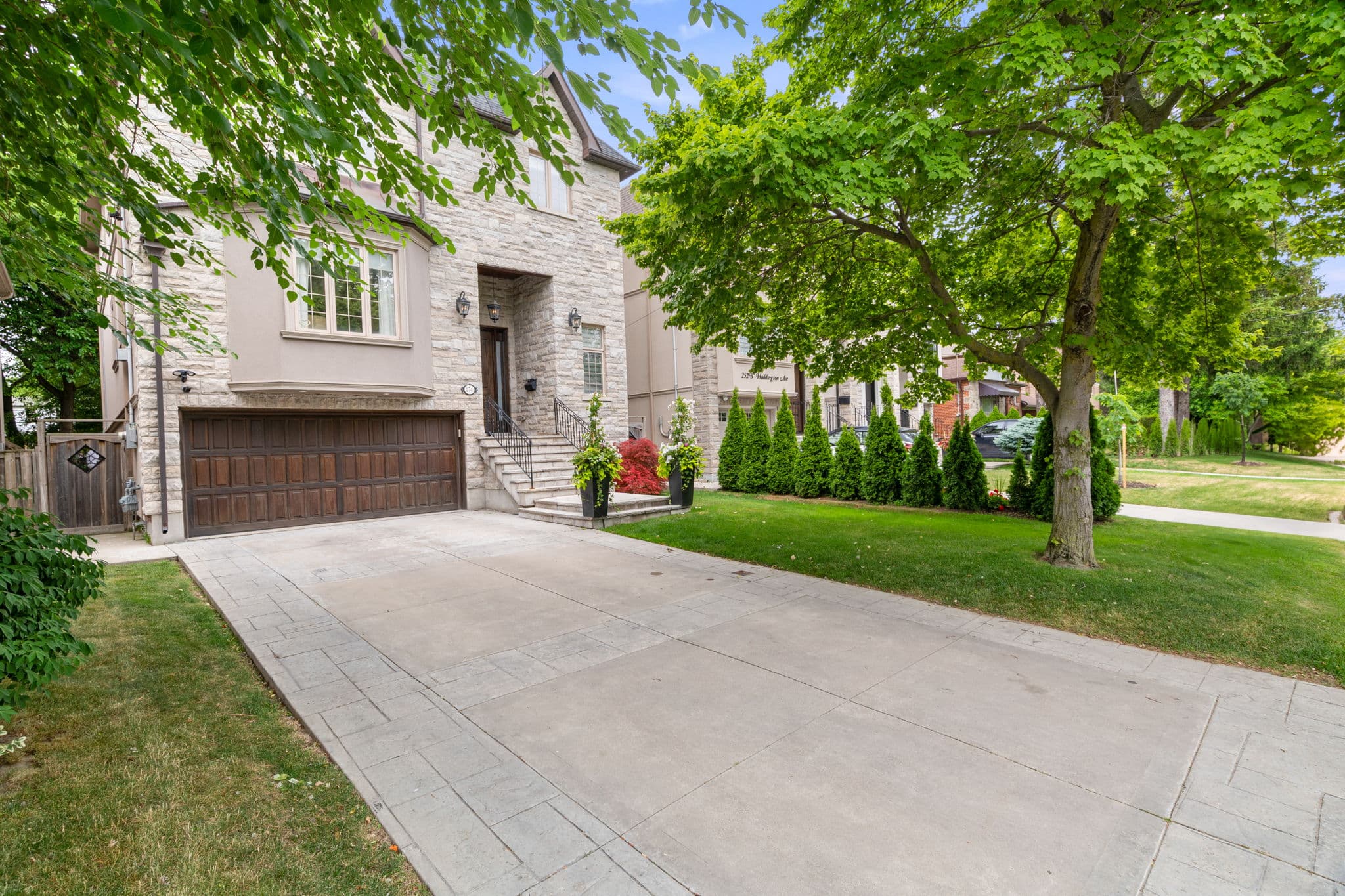 254 Haddington Ave Toronto, ON M5M 2P9