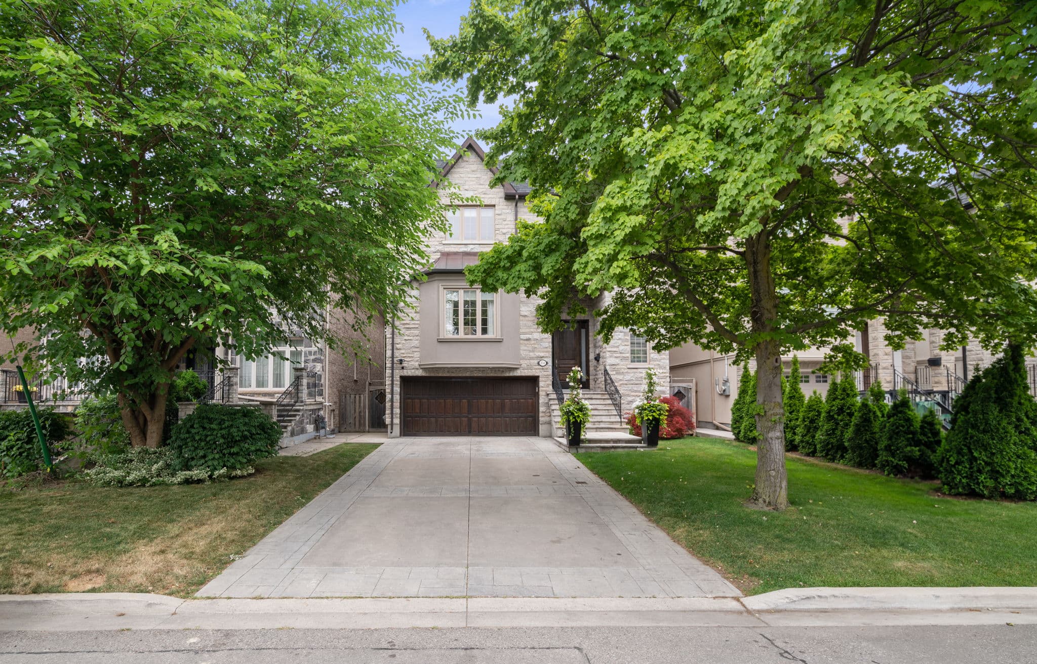 254 Haddington Ave Toronto, ON M5M 2P9