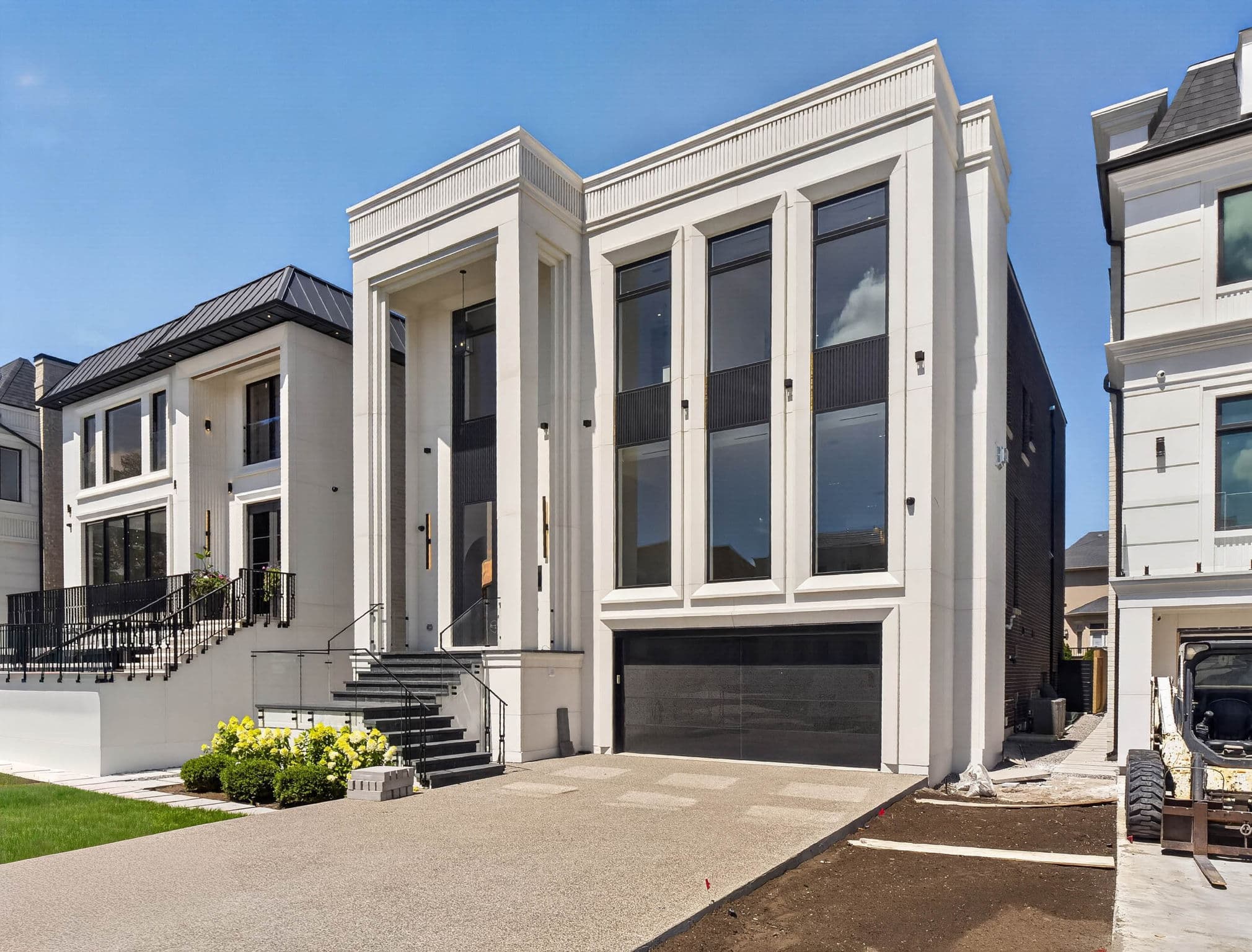 26 Clinton Dr Richmond Hill, ON L4C 8E2