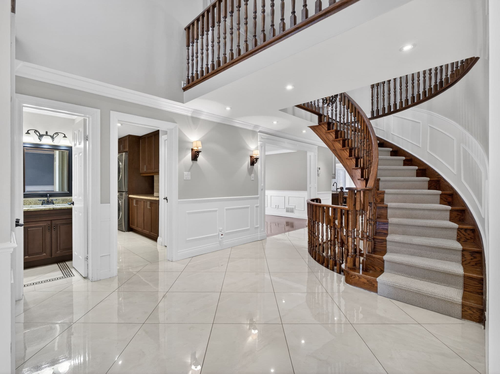 26 Cowles Ct Richmond Hill, ON L4C 9A5