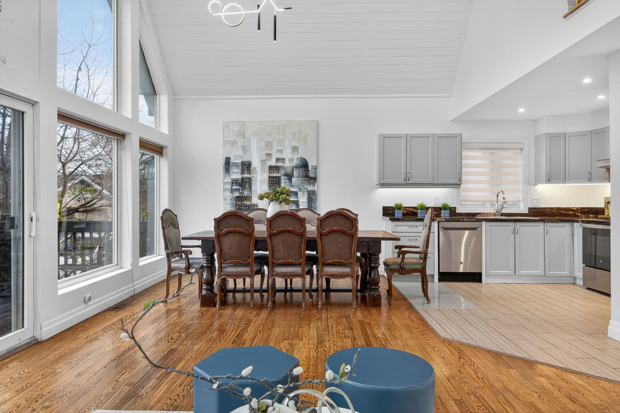 26 Elm Grove Ave Richmond Hill, ON L4E 2T1