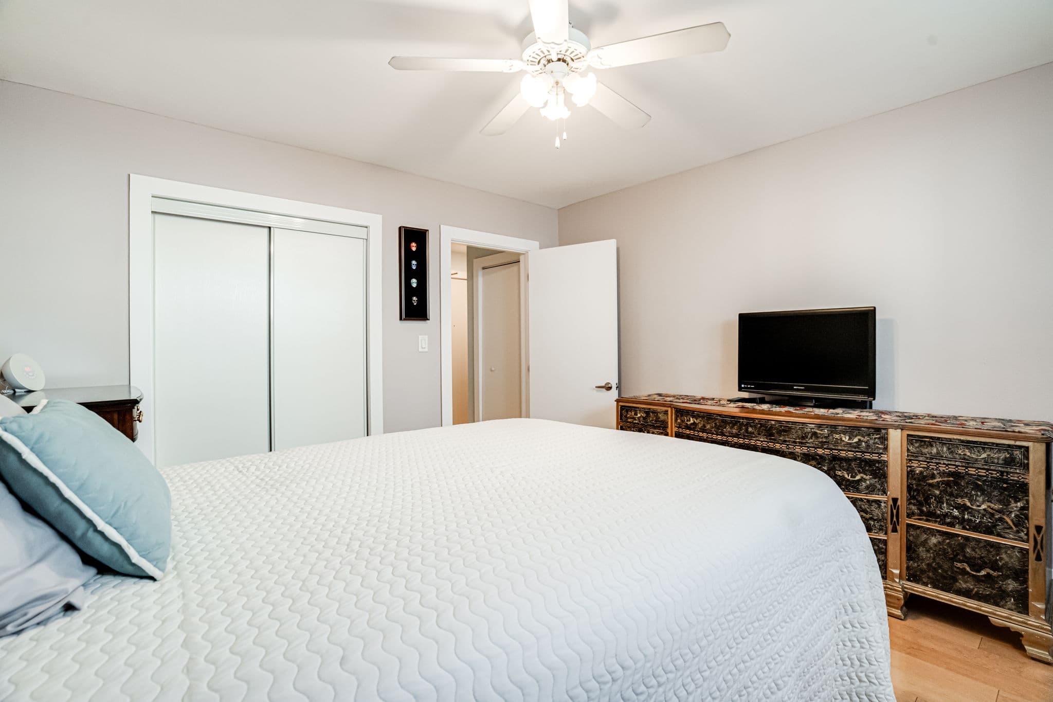 2603 Bathurst St Unit 102 Toronto, ON M6B 2Z6