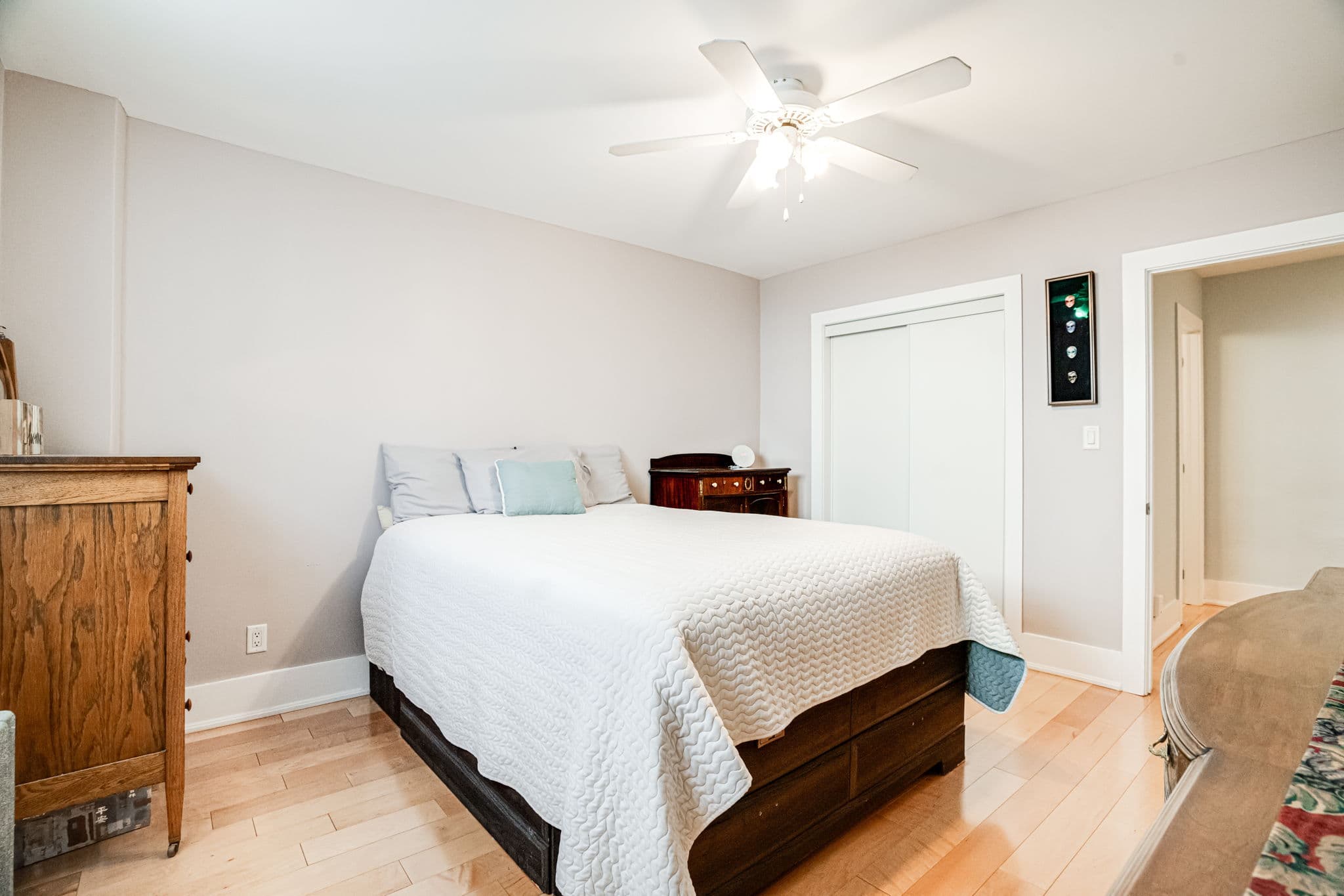 2603 Bathurst St Unit 102 Toronto, ON M6B 2Z6
