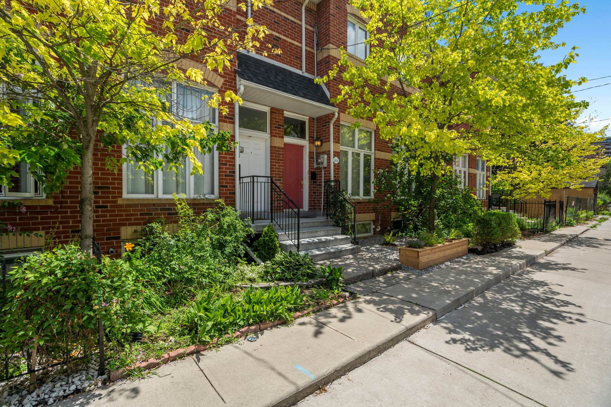 263 Milan St Toronto, ON M5A 4C3