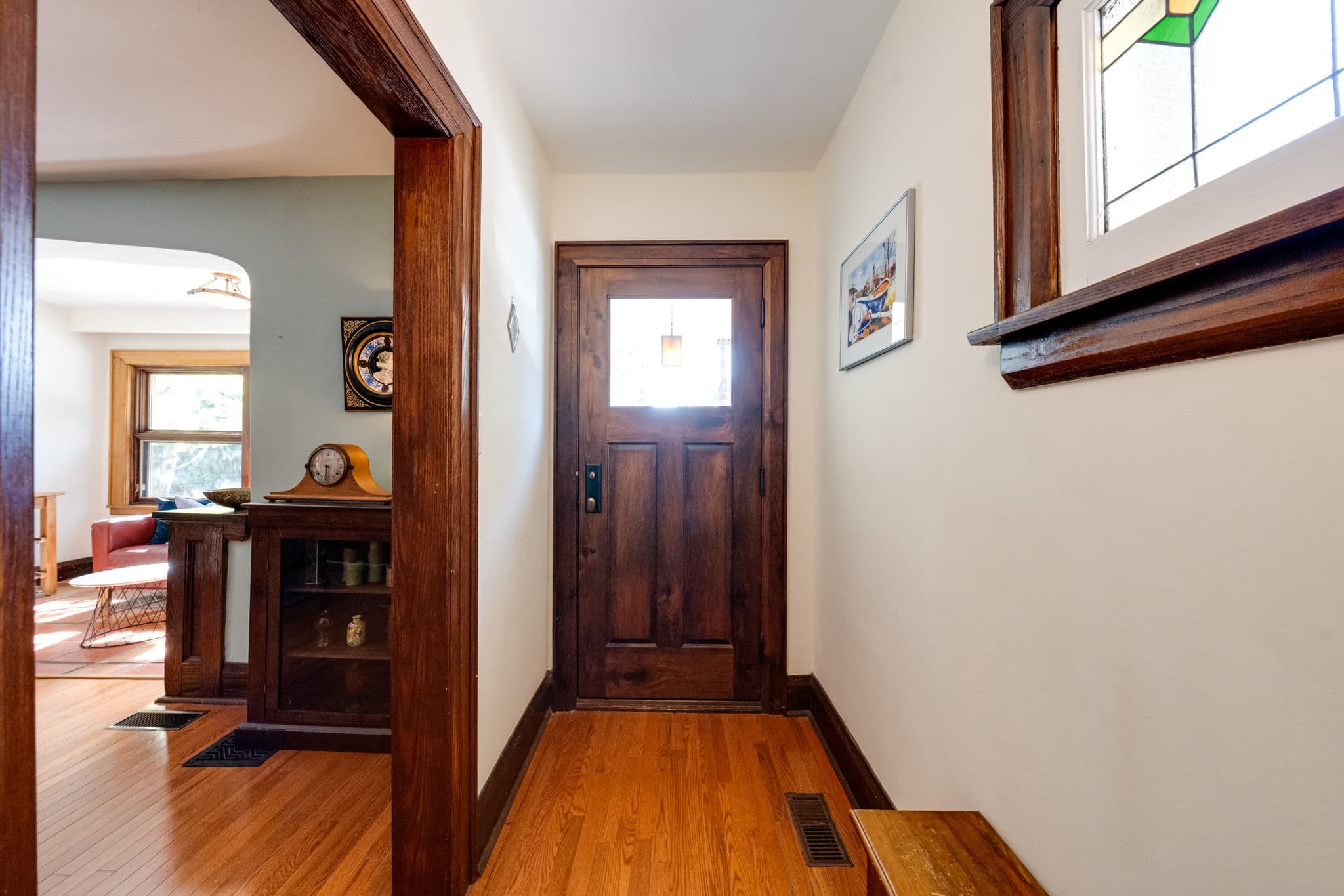 264 Benson Ave Toronto, ON M6G 2J8