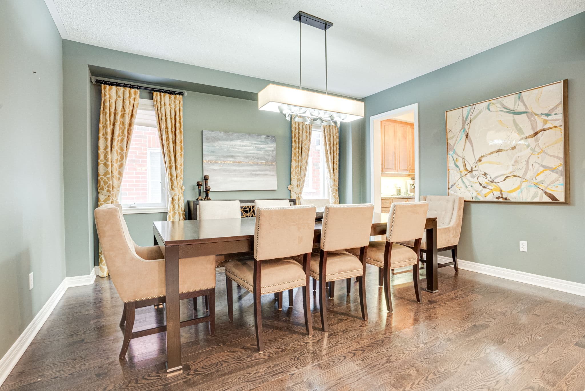 264 Thornhill Woods Dr Vaughan, ON L4J 8V5