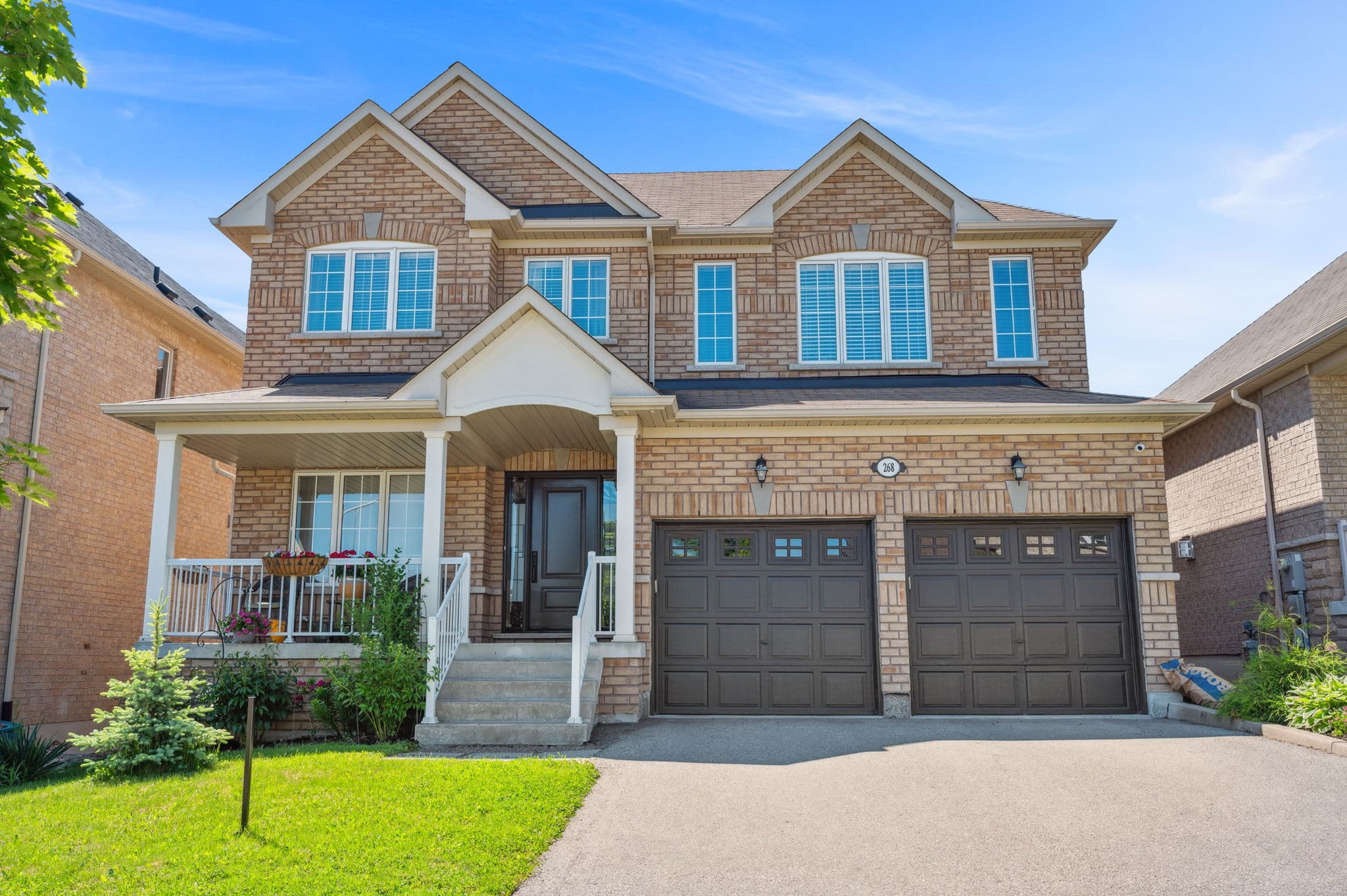 268 Carrier Crescent Vaughan, ON L6A 4N8