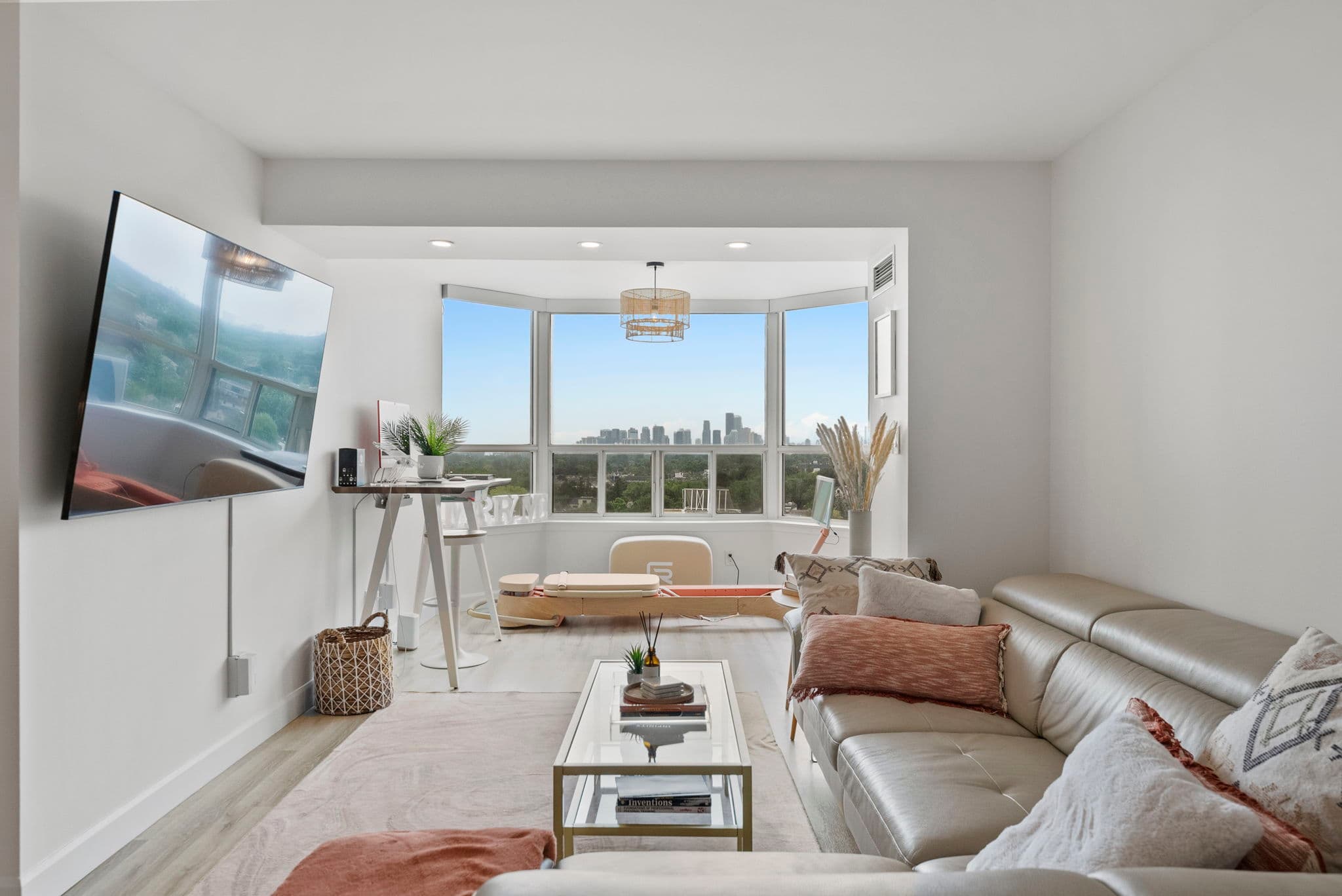 268 Ridley Blvd Unit 1513 Toronto, ON M5M 4N3