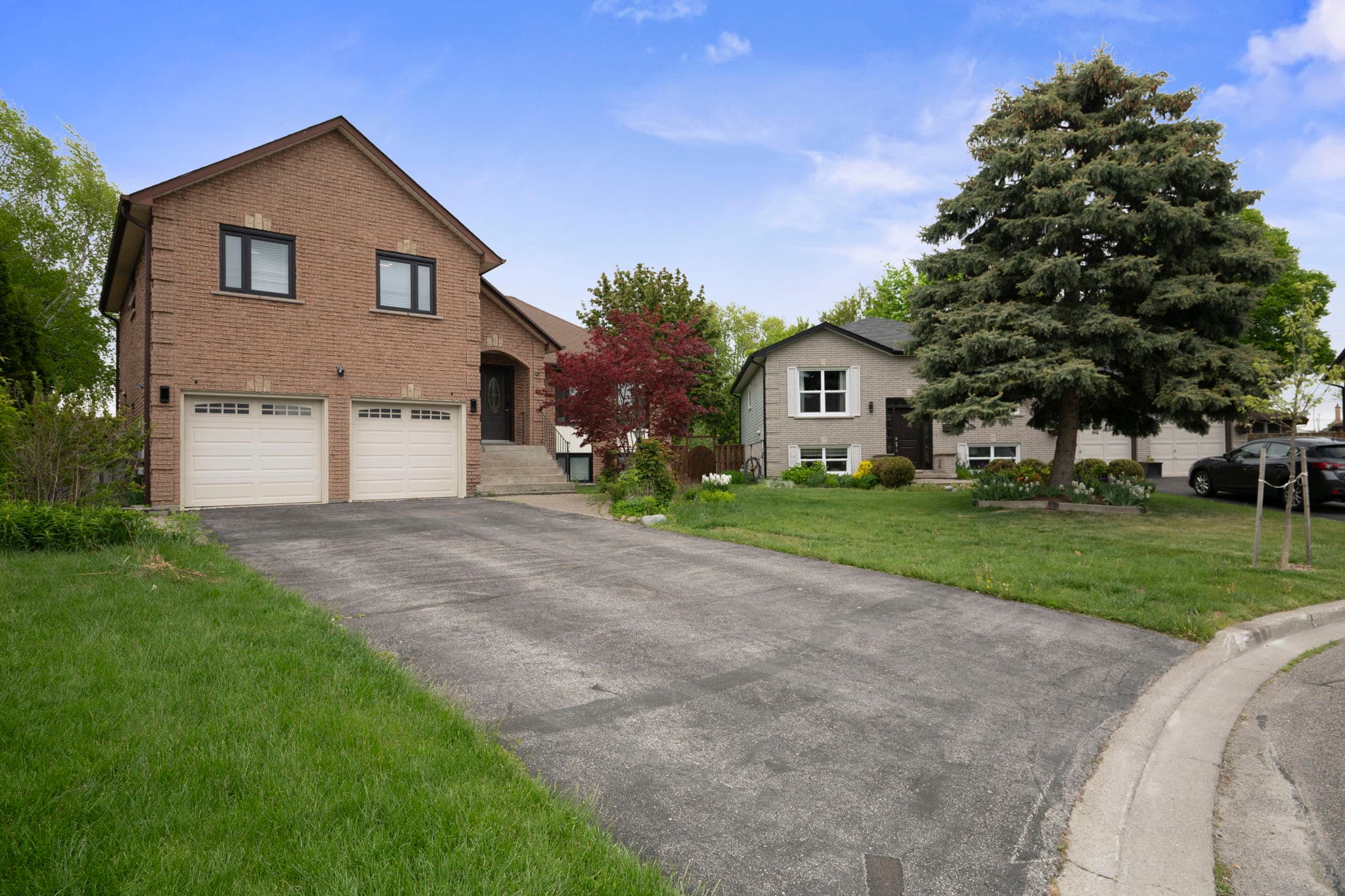27 Evaleigh Ct Whitby, ON L1N 8N4