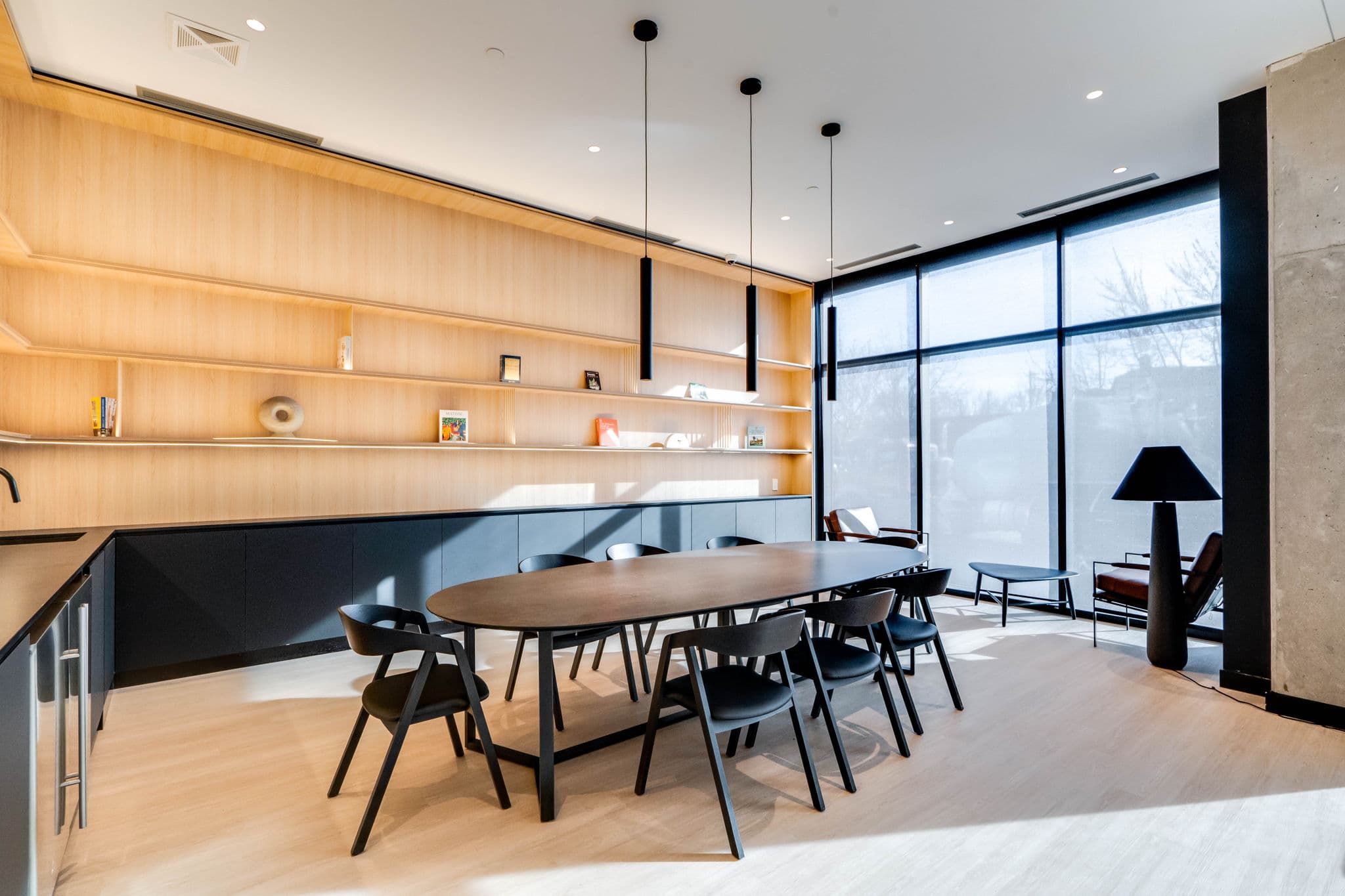 2720 Dundas St W 401 Toronto, ON M6P 0C3