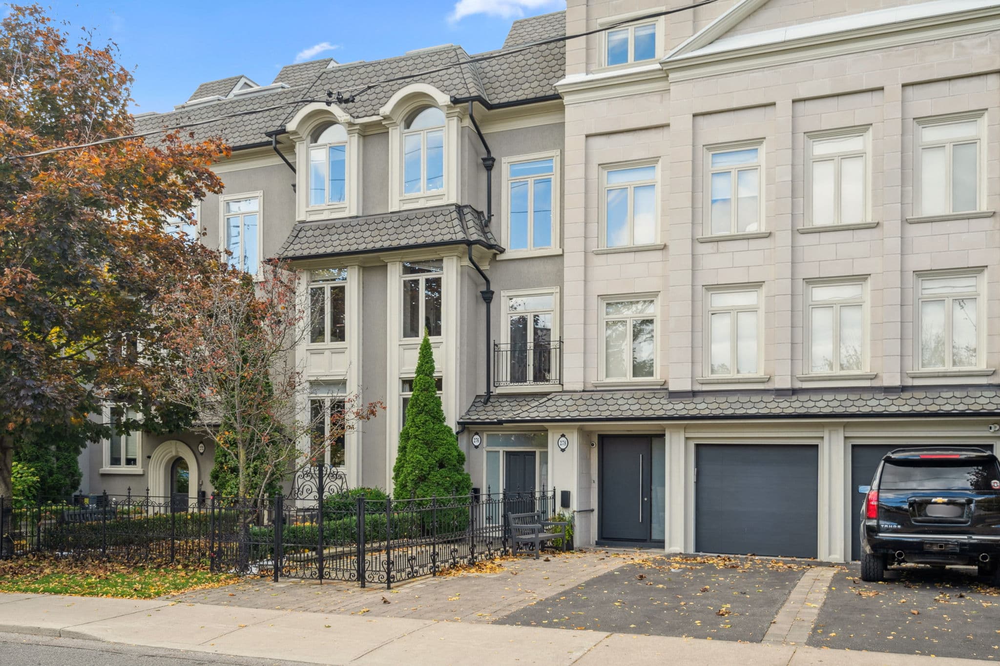 276 Spadina Rd Unit 4 Toronto, ON M5R 2V4