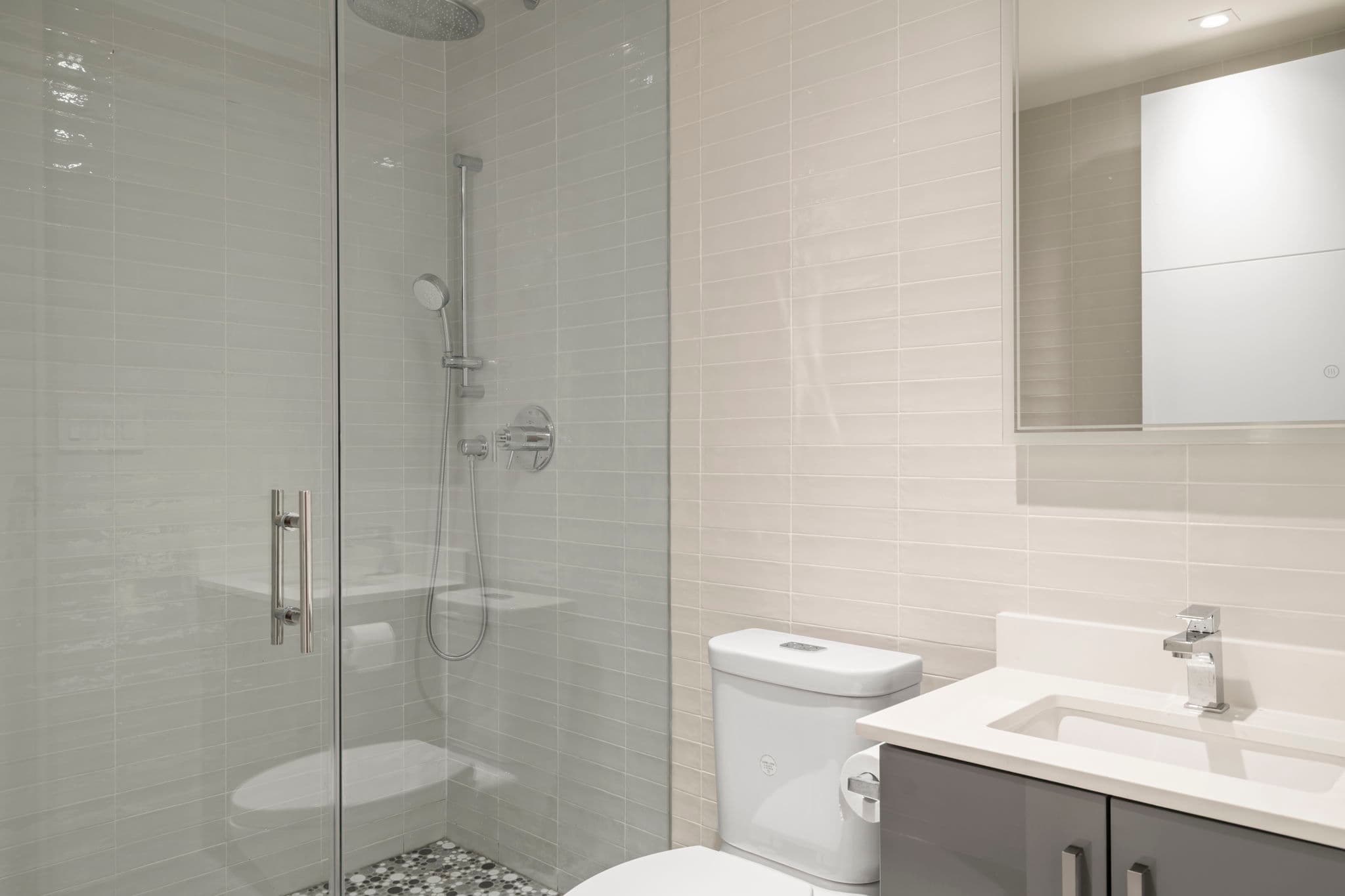 28 Brian Cliff Dr Toronto, ON M3B 2G2