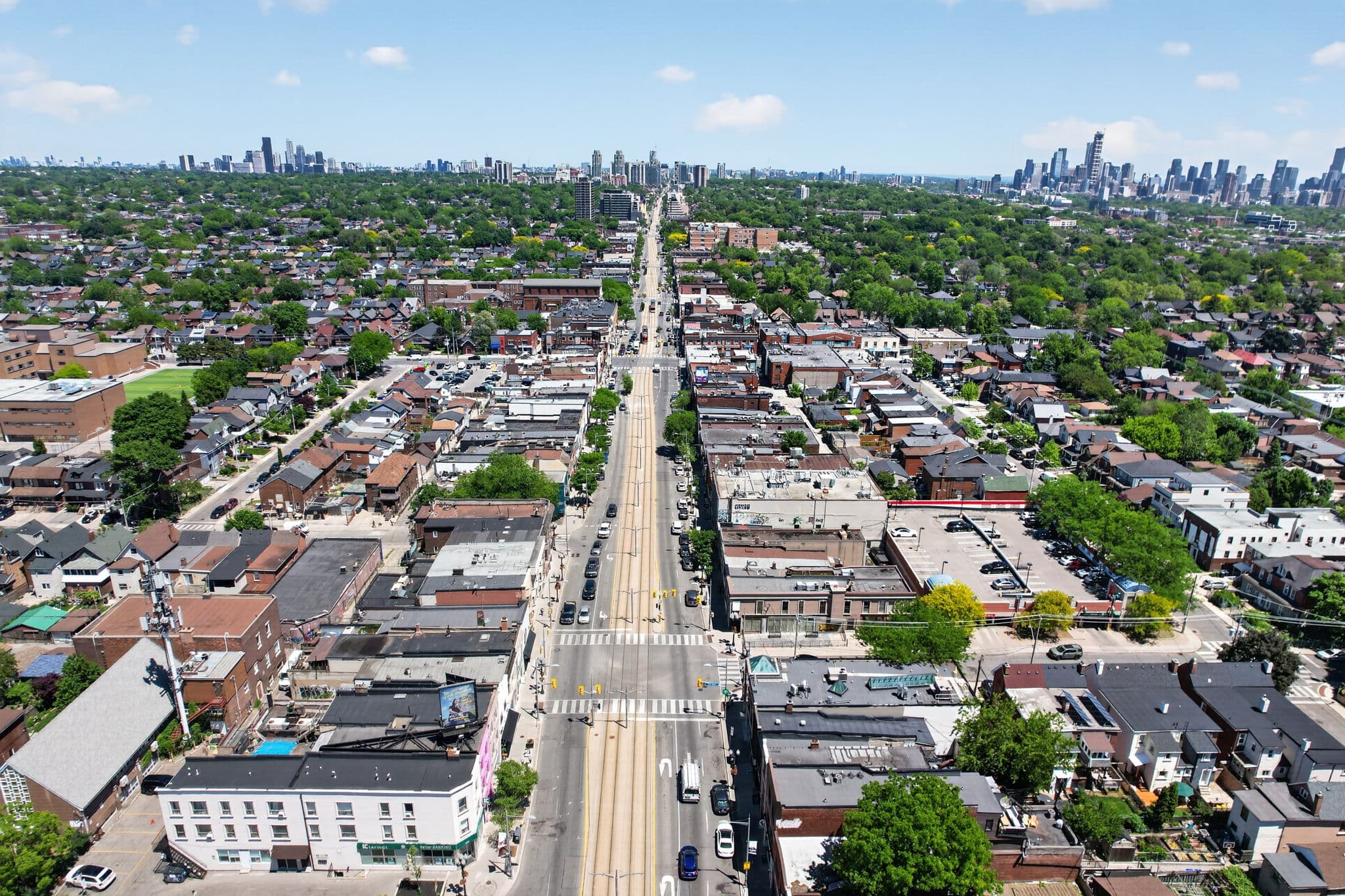 26 Earlscourt Ave Toronto, ON M6E 4A6
