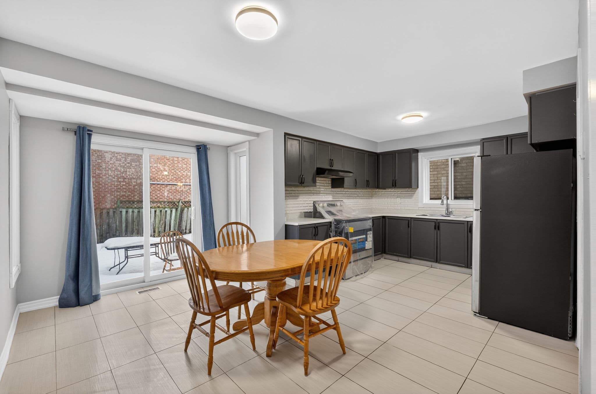 28 Matterdale Ave Brampton, ON L6Y 4J6