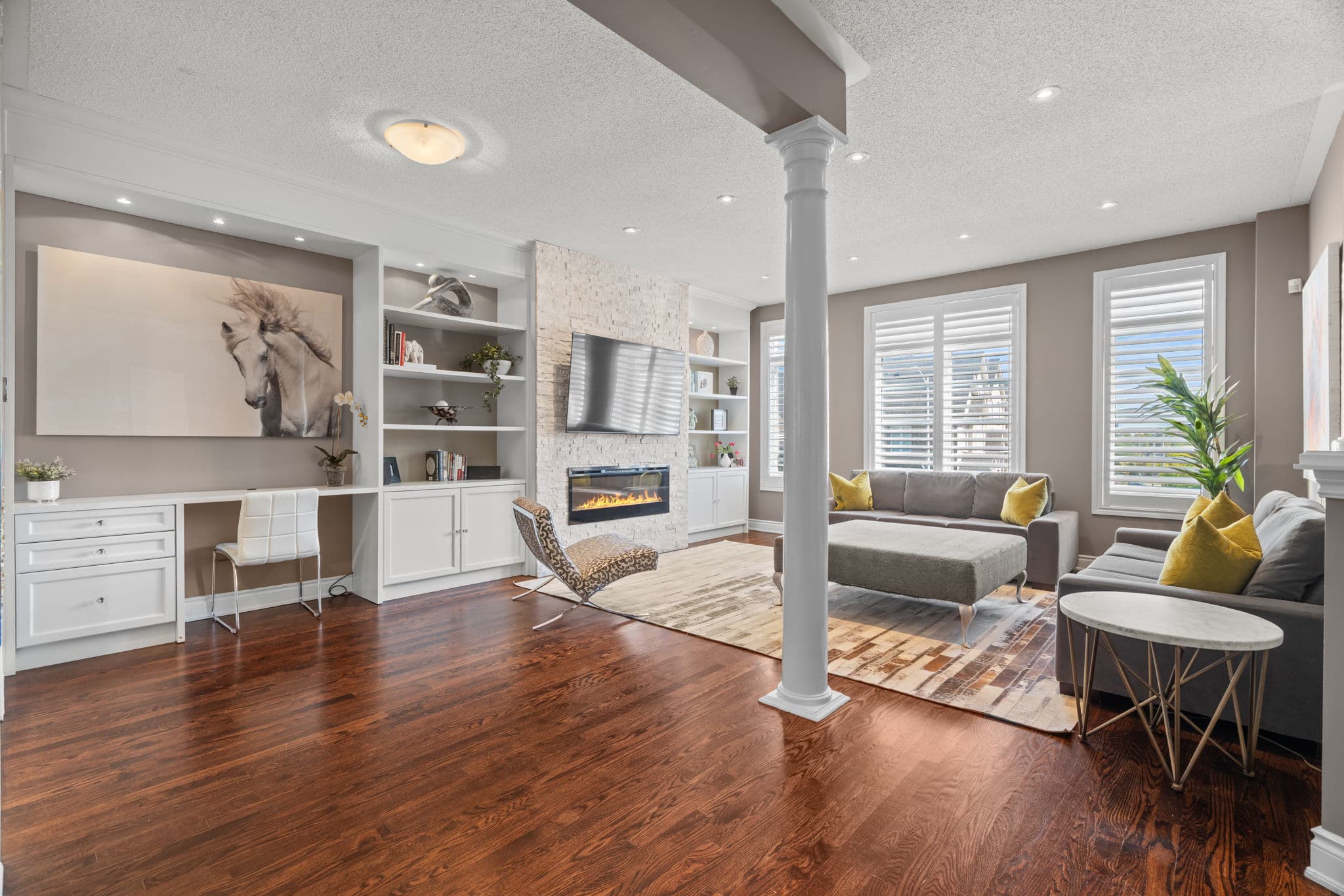 28 Mistywood Crescent Vaughan, ON L4J 9E6