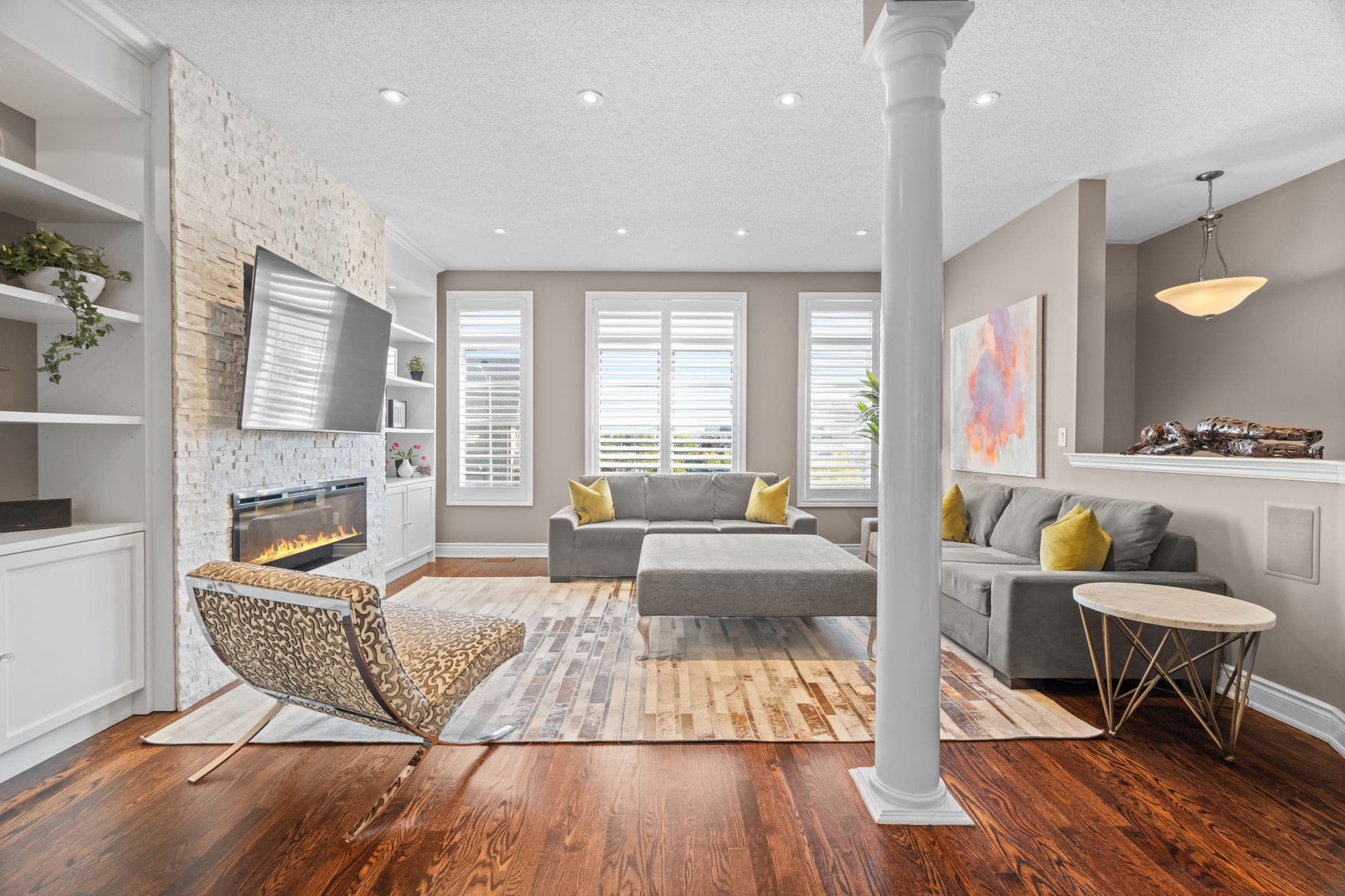 28 Mistywood Crescent Vaughan, ON L4J 9E6