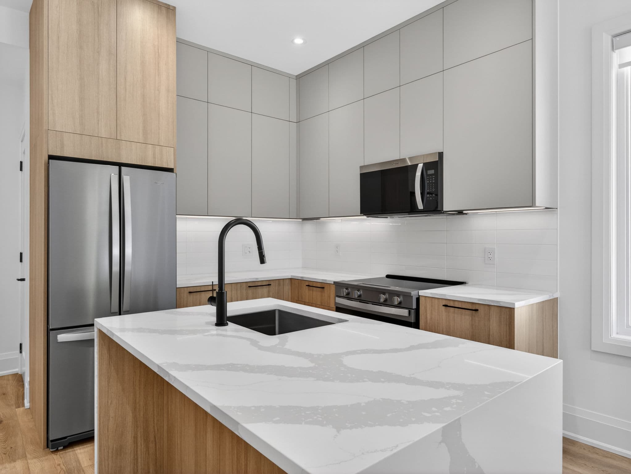 28 Norcross Rd Toronto, ON M3H 2R4