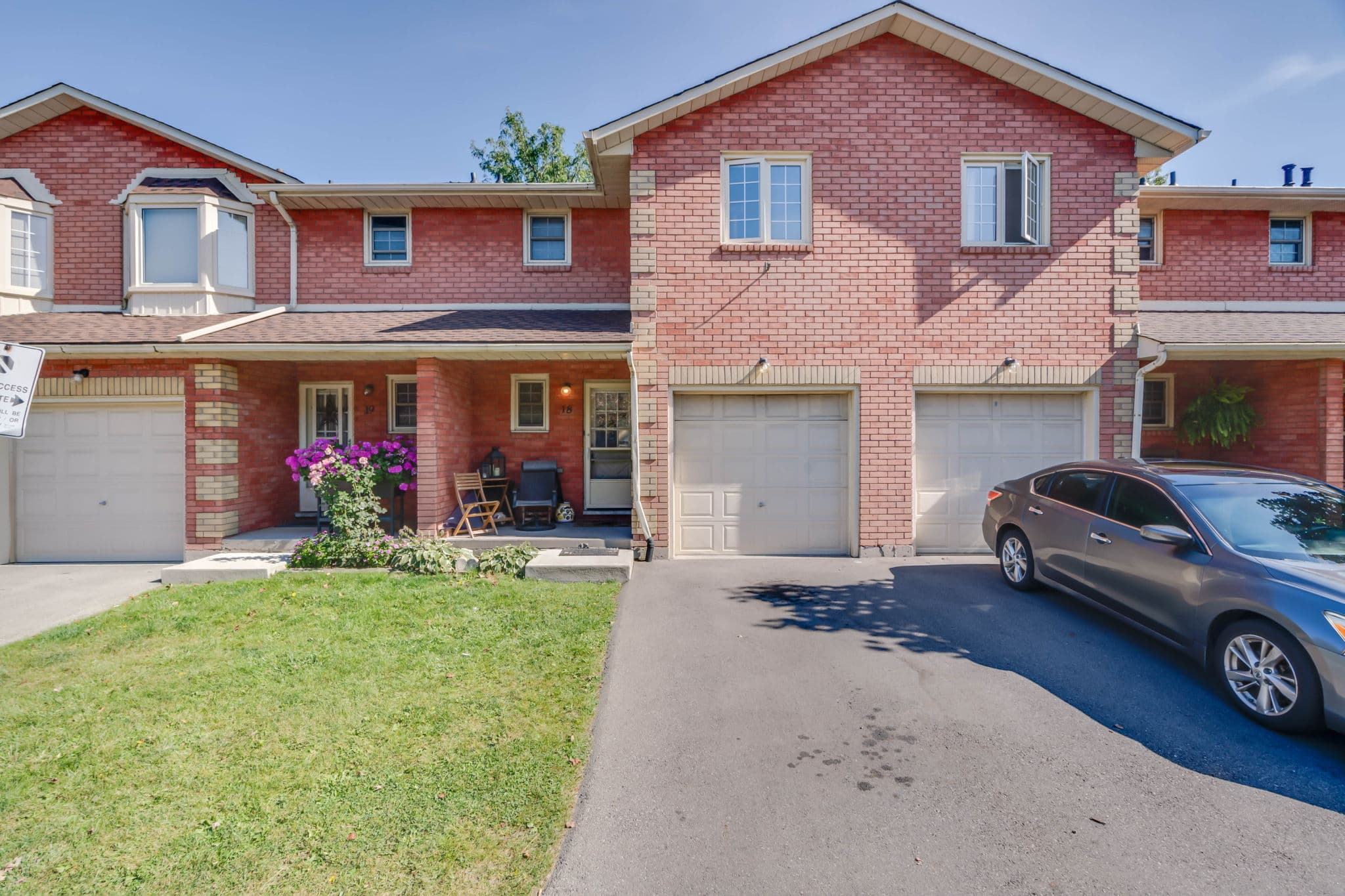 280 Limeridge Rd E Unit 18 Hamilton, ON L9A 2S7
