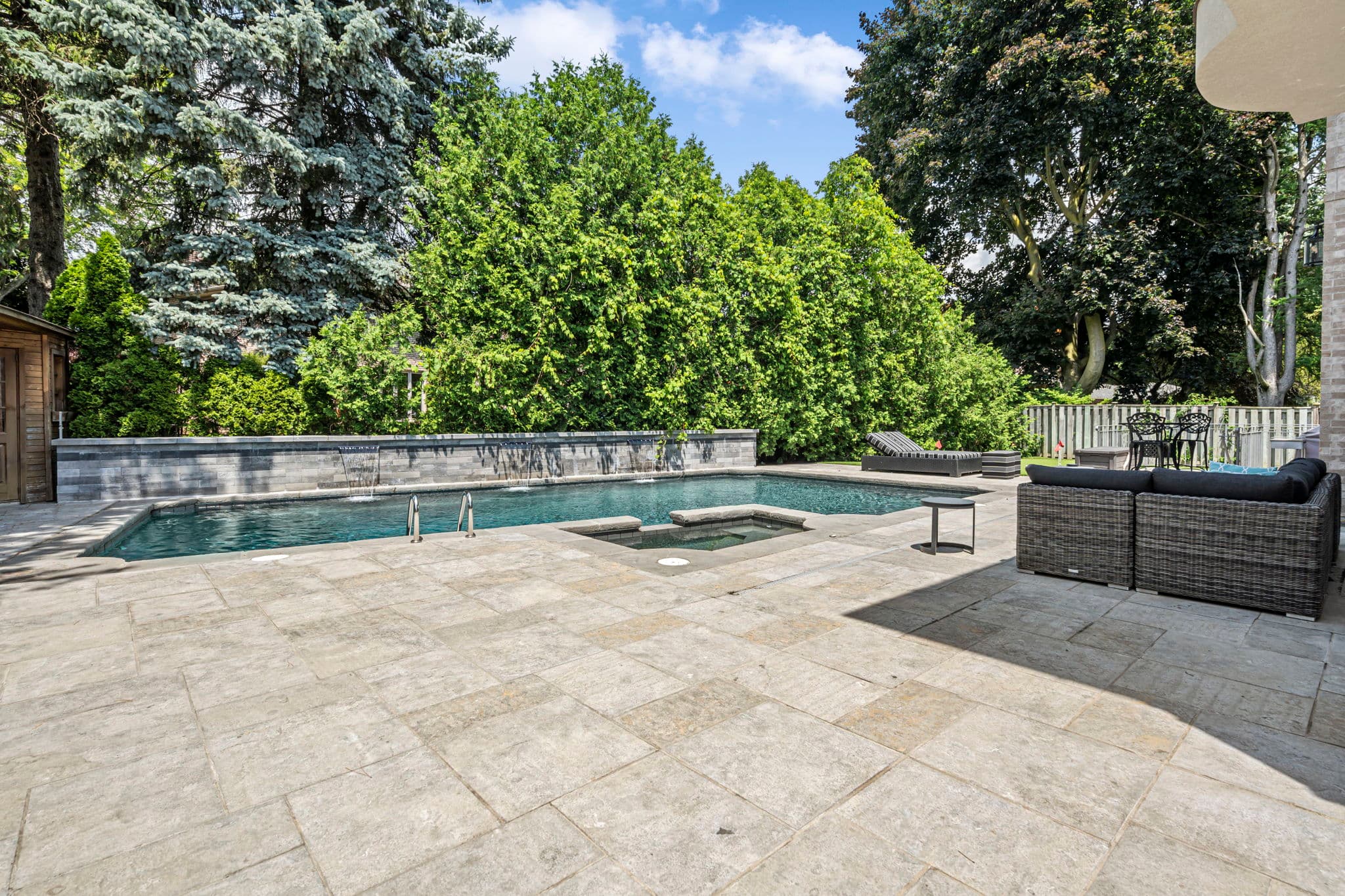 29 Junewood Crescent Toronto, ON M2L 2C3