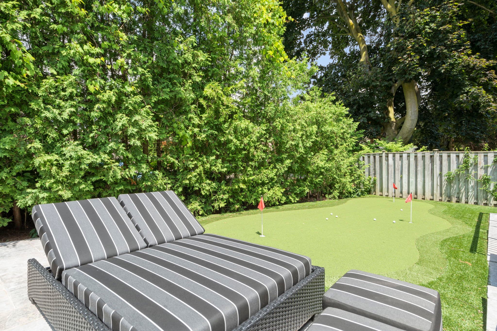 29 Junewood Crescent Toronto, ON M2L 2C3