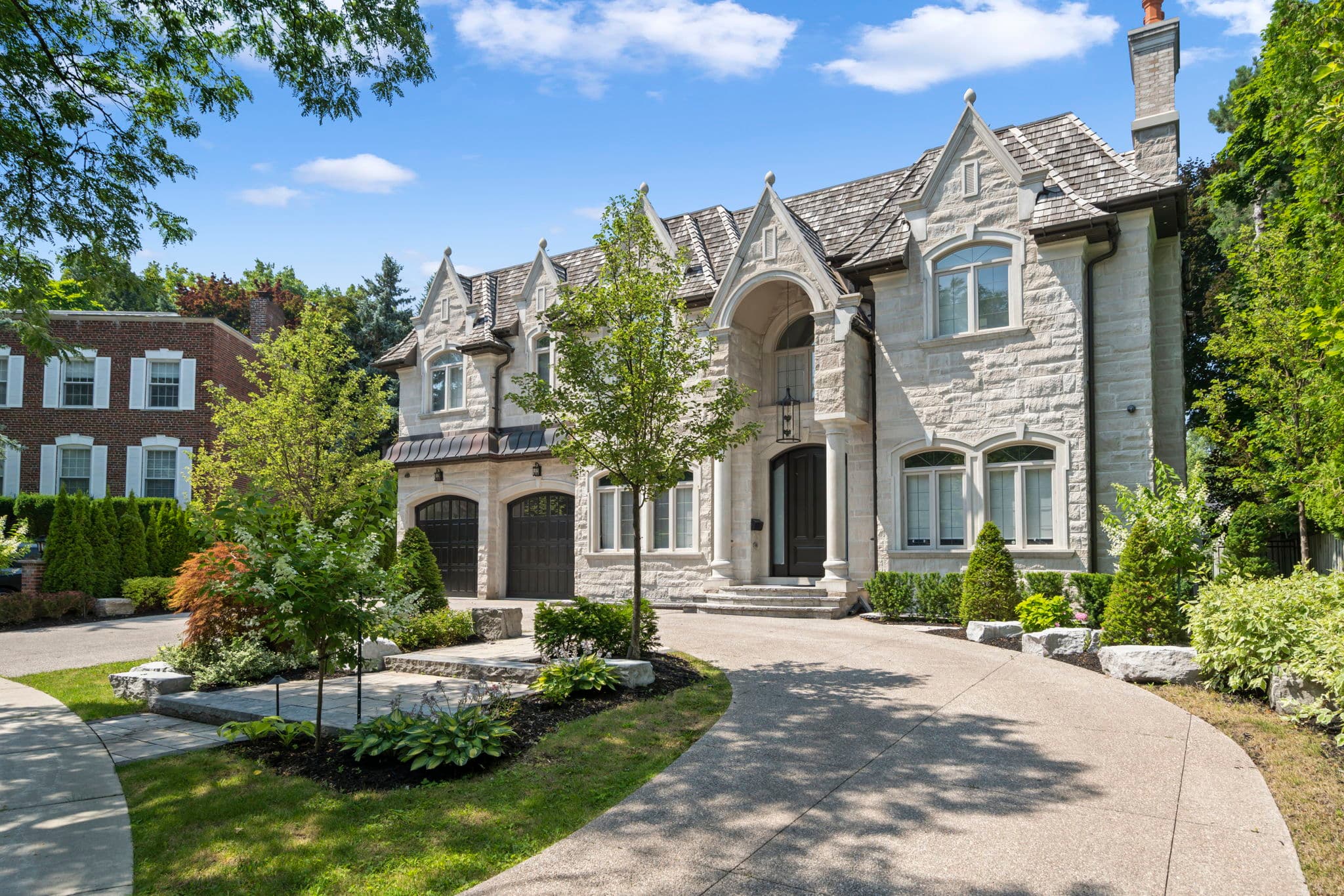 29 Junewood Crescent Toronto, ON M2L 2C3