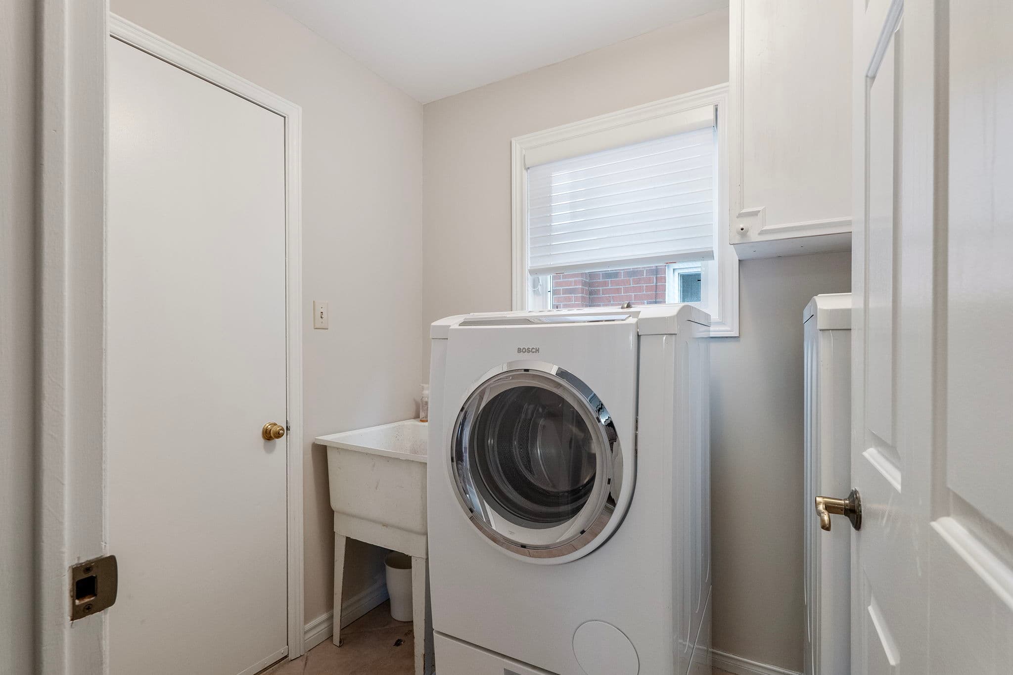 294 Ceremonial Dr Mississauga, ON L5R 2N7