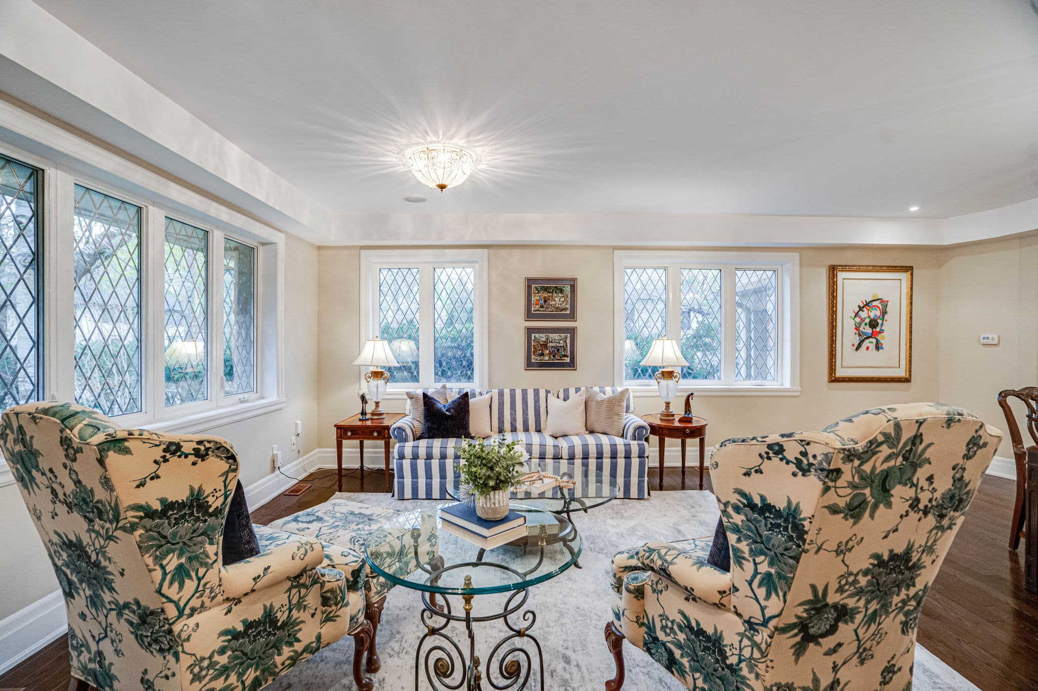 298 Richview Ave Toronto, ON M5P 3G3