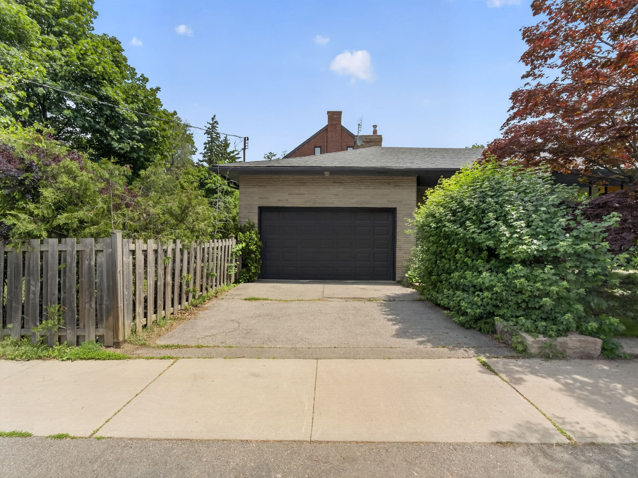 3 Glen Rush Blvd Toronto, ON M5N 2T2