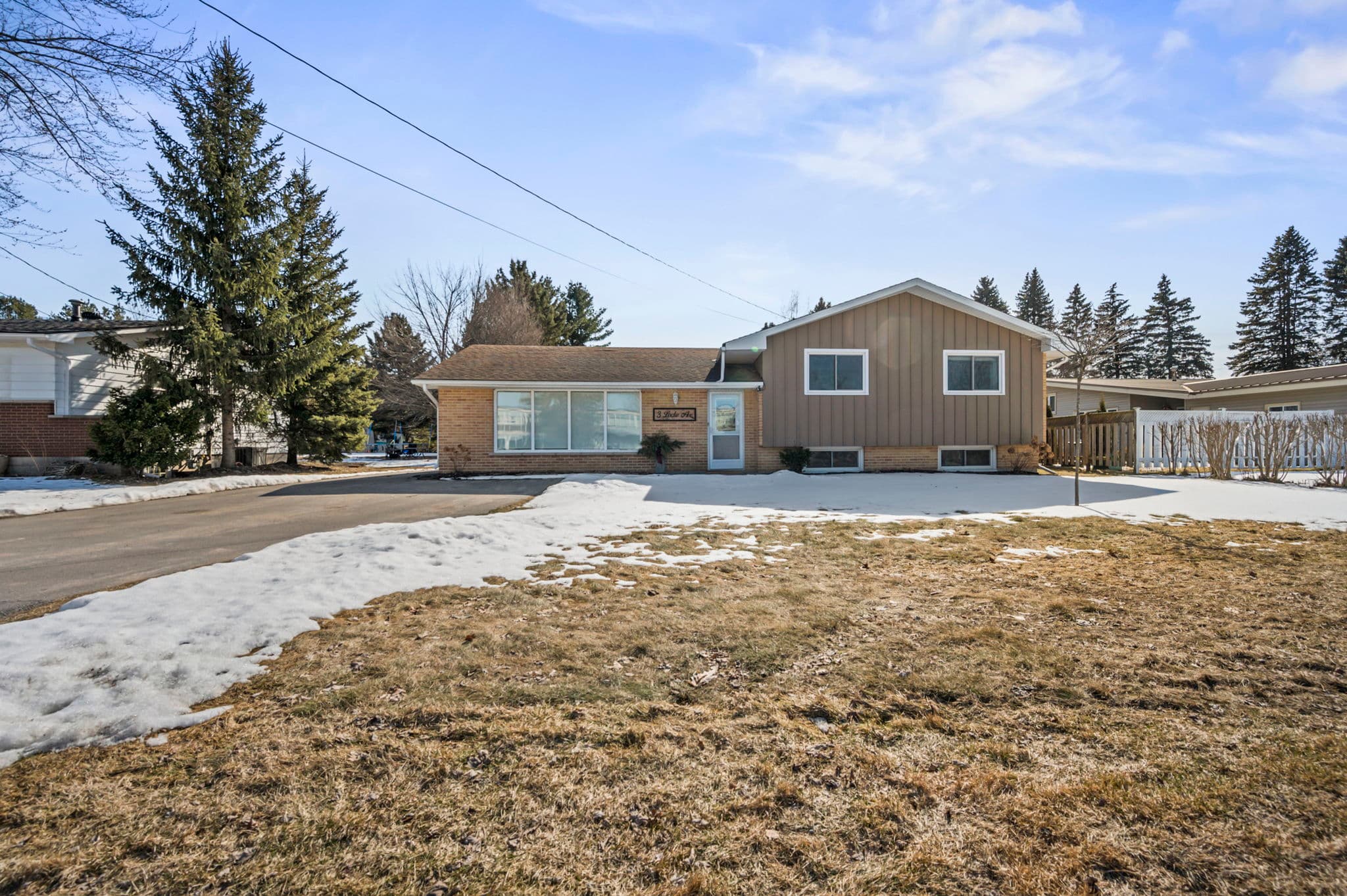 3 Locke Ave Stayner, ON L0M 1S0
