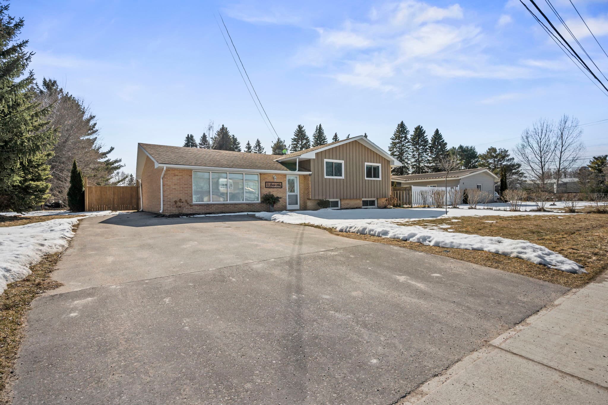 3 Locke Ave Stayner, ON L0M 1S0