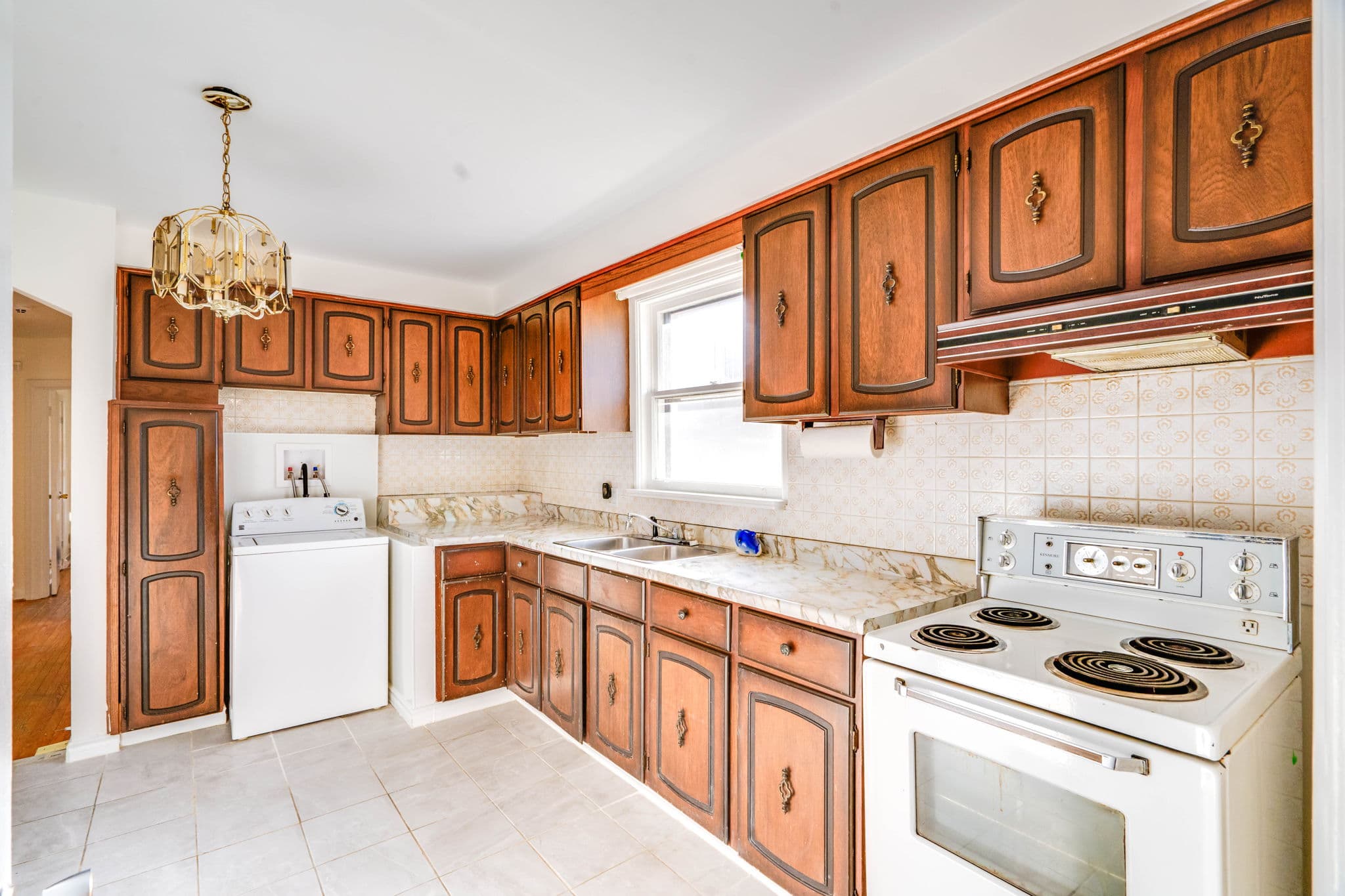3 Lombardy Crescent Scarborough, ON M1K 4N7