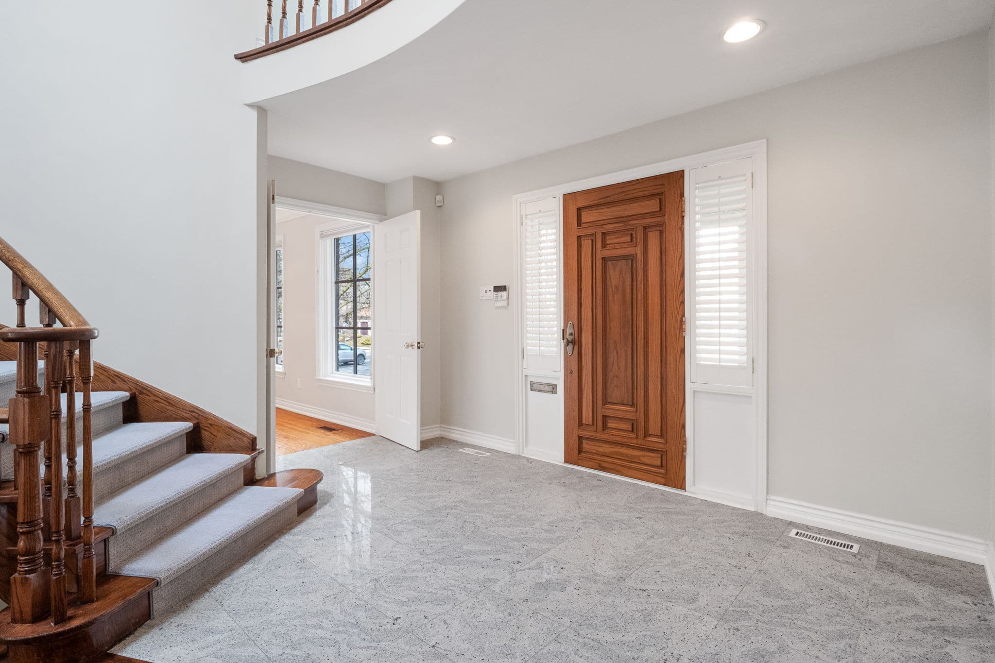 3 Sagewood Dr Toronto, ON M3B 1T4