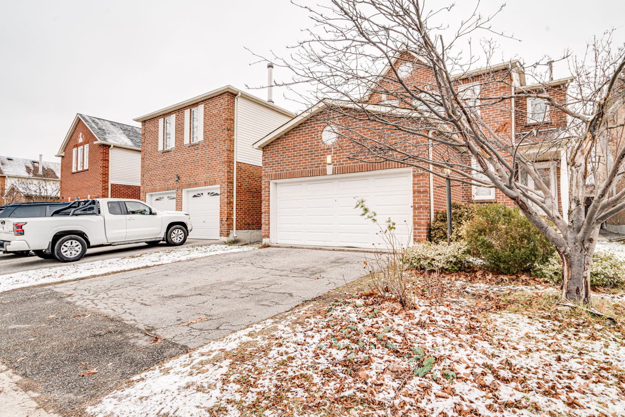 30 Brownridge Dr Vaughan, ON L4J 7R7