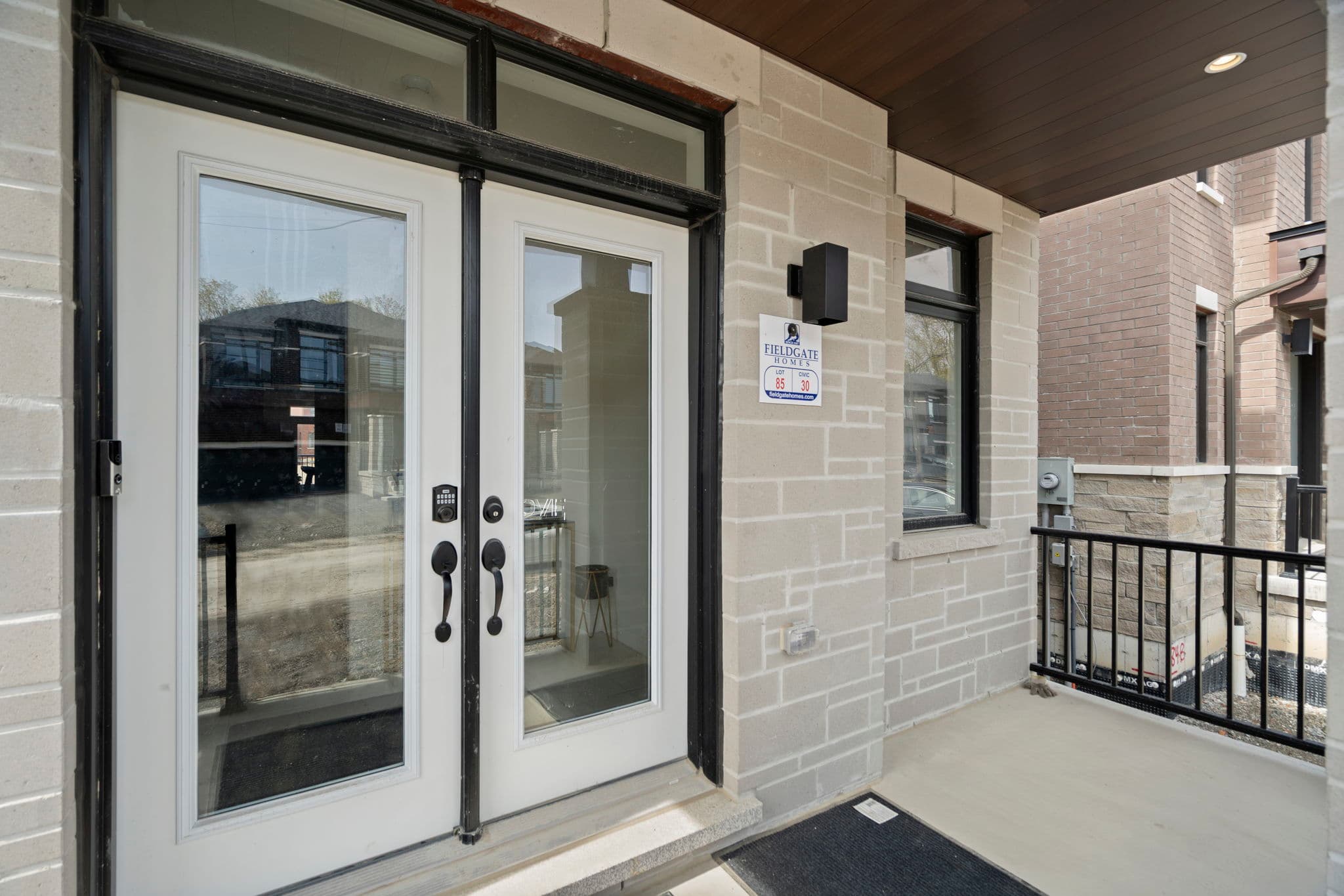 30 Fruitful Cres Whitby, ON L1N 9Y8