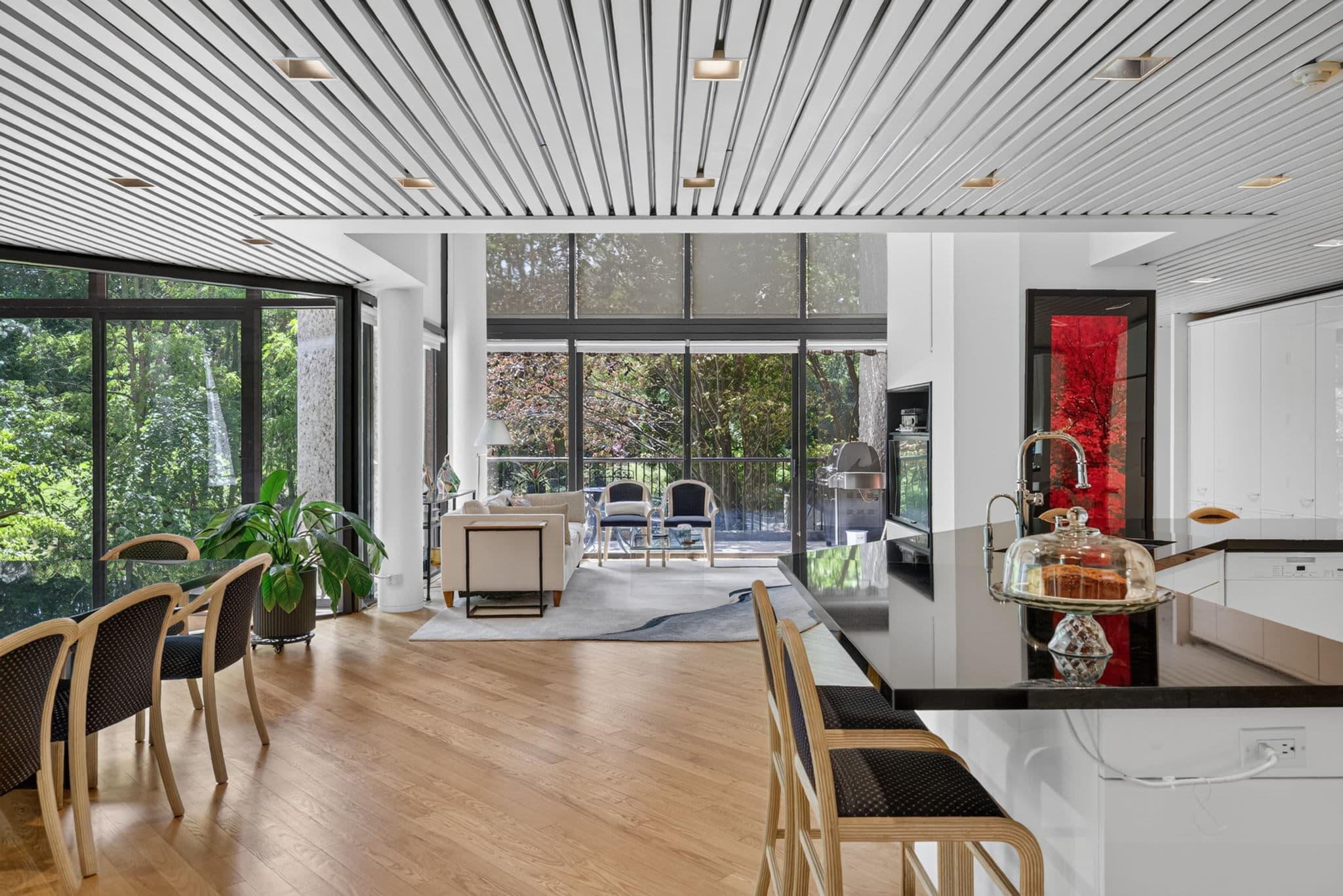 30 High Point Rd Toronto, ON M3C 2R3