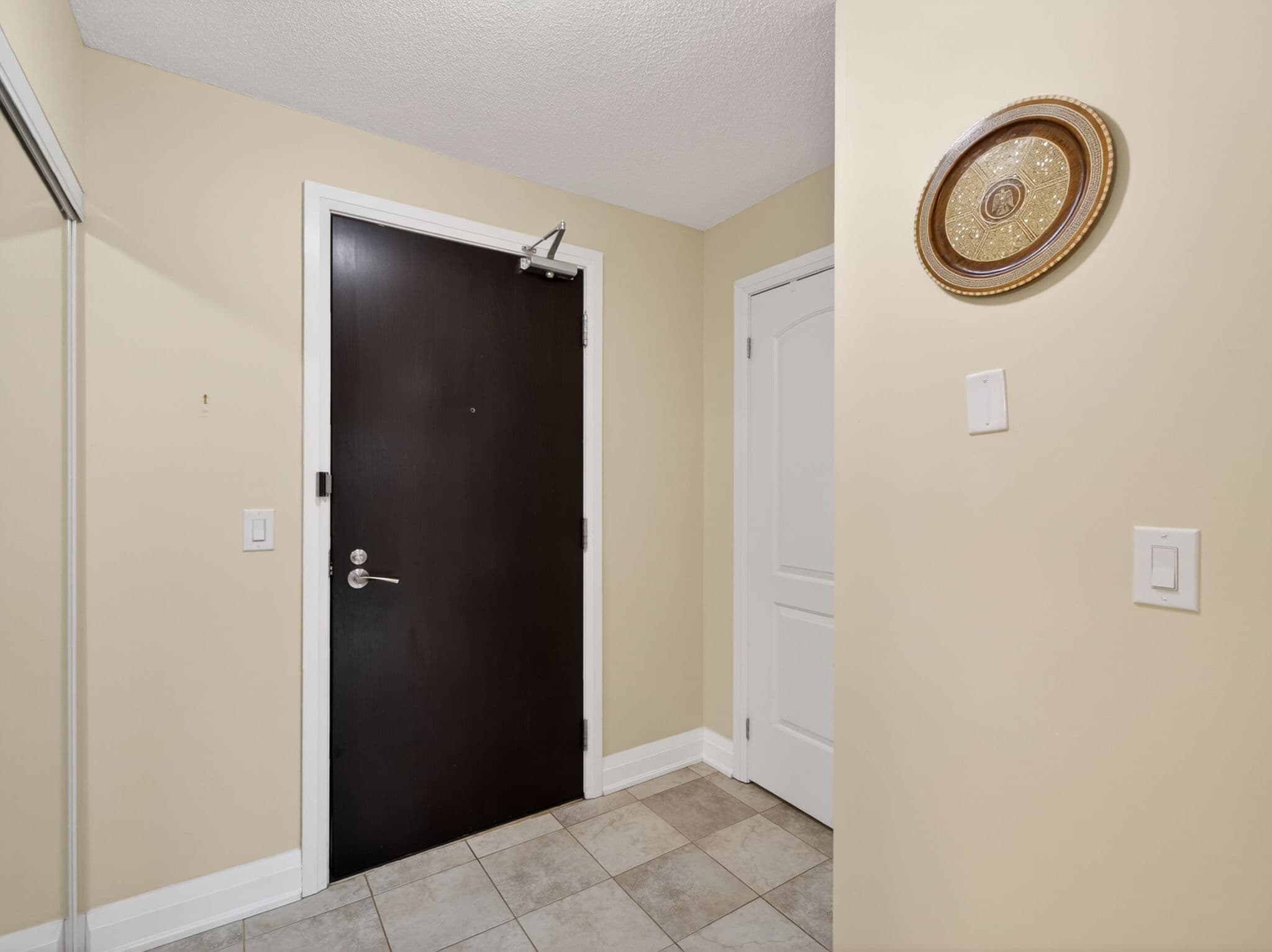 30 N Park Rd Unit 210 Vaughan, ON L4J 0G6