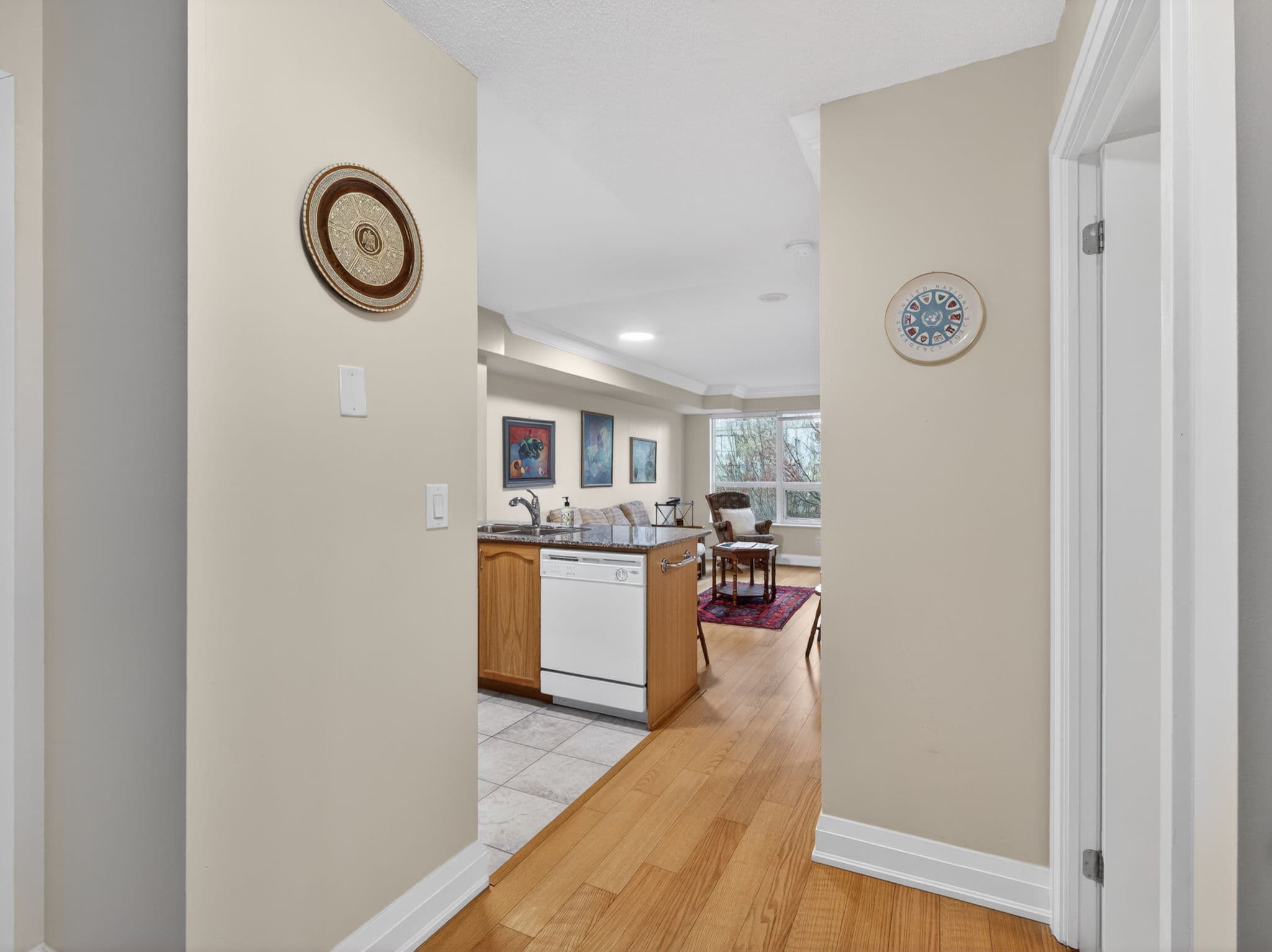 30 N Park Rd Unit 210 Vaughan, ON L4J 0G6