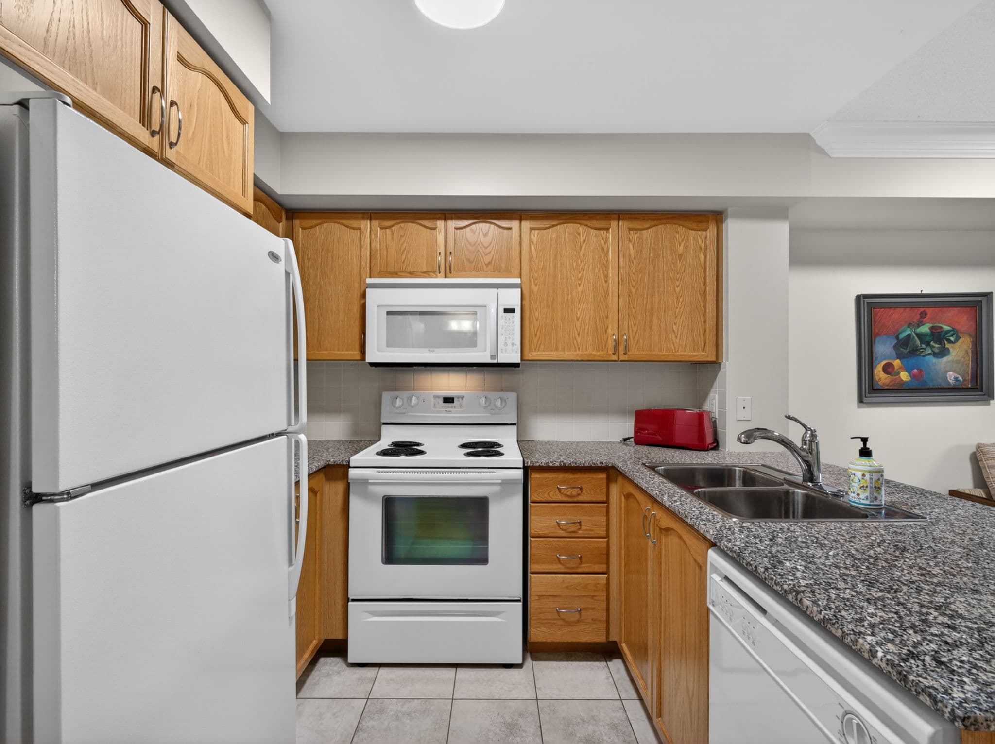 30 N Park Rd Unit 210 Vaughan, ON L4J 0G6