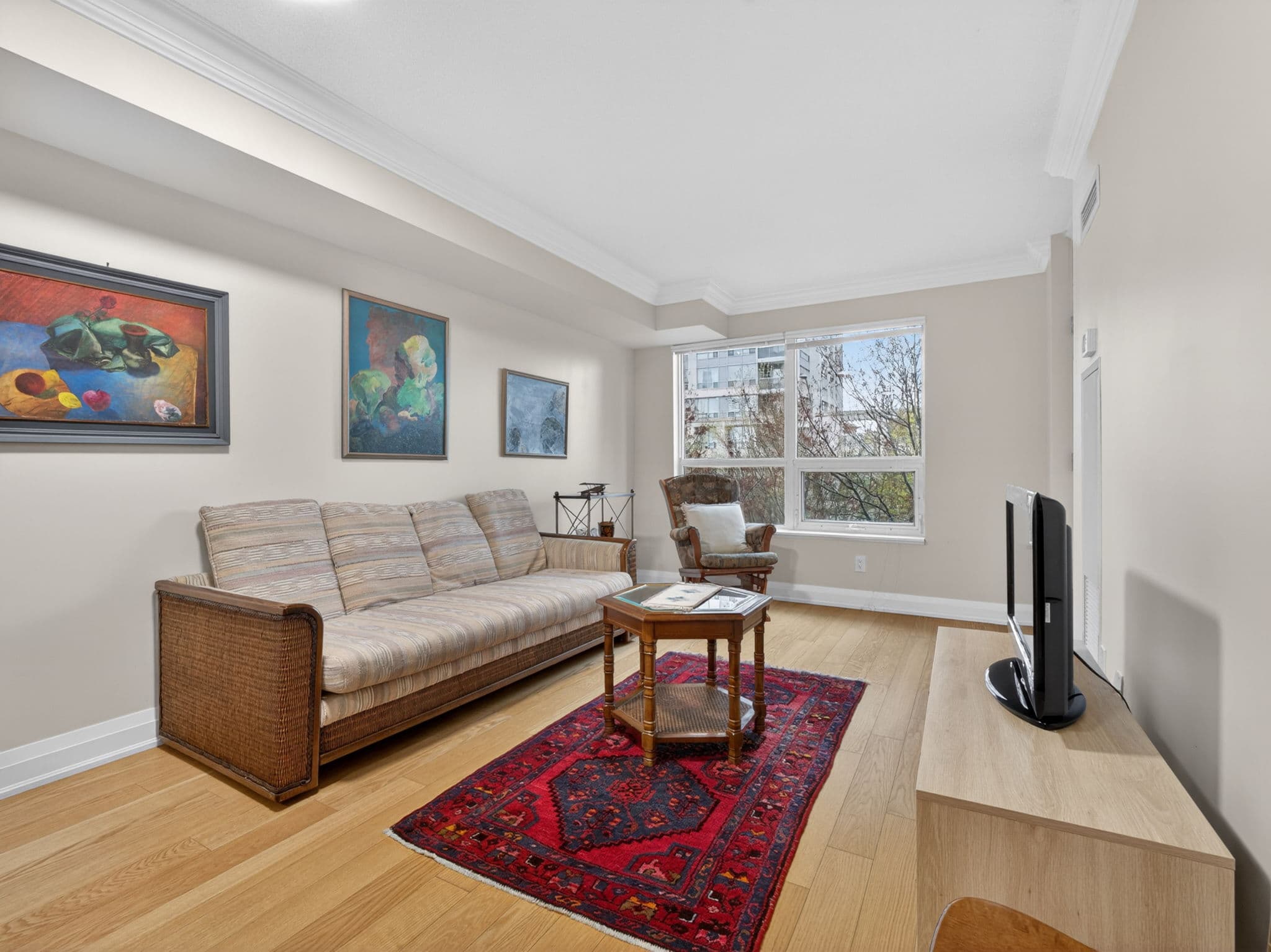 30 N Park Rd Unit 210 Vaughan, ON L4J 0G6